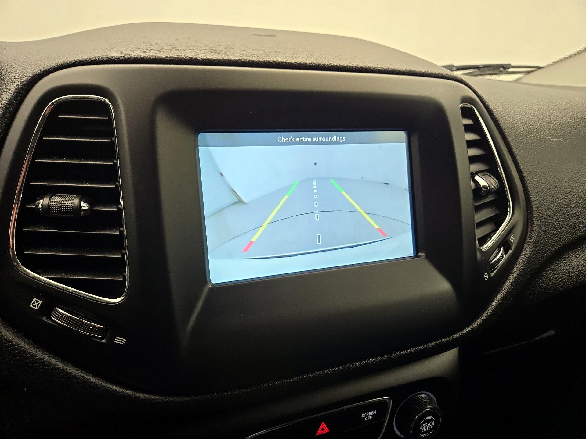 Thumbnail: 2019 Jeep Compass - 14