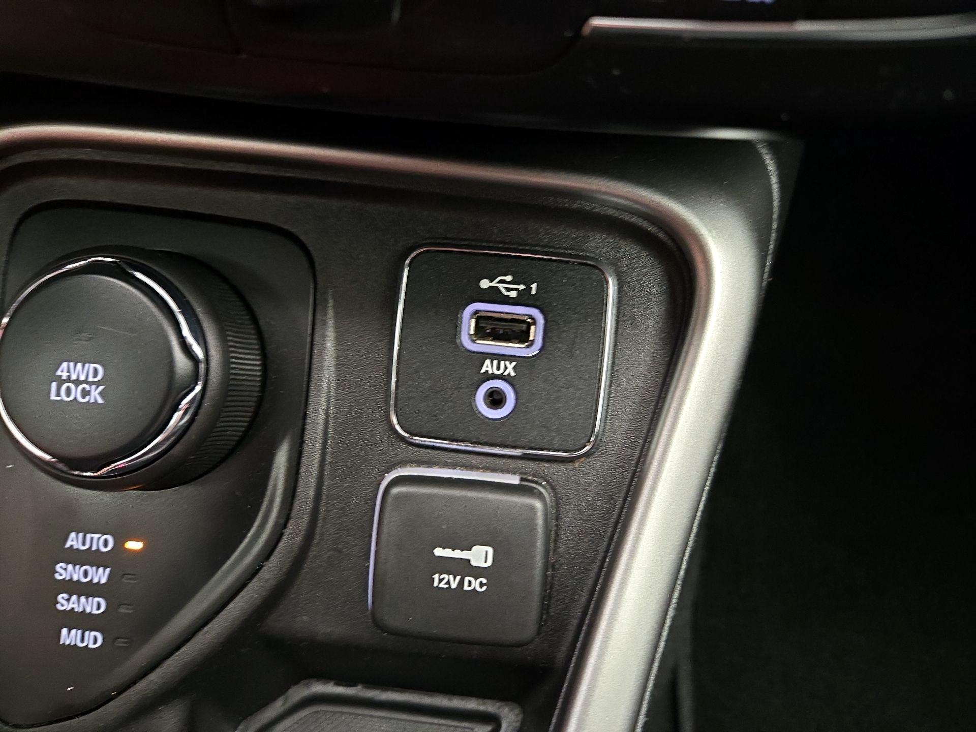 Thumbnail: 2019 Jeep Compass - 18