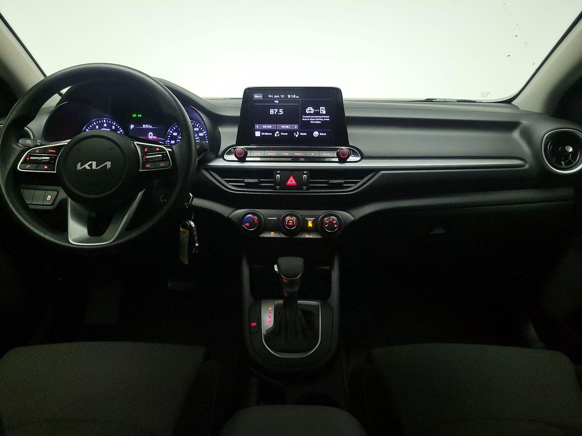 Thumbnail: 2024 Kia Forte - 9