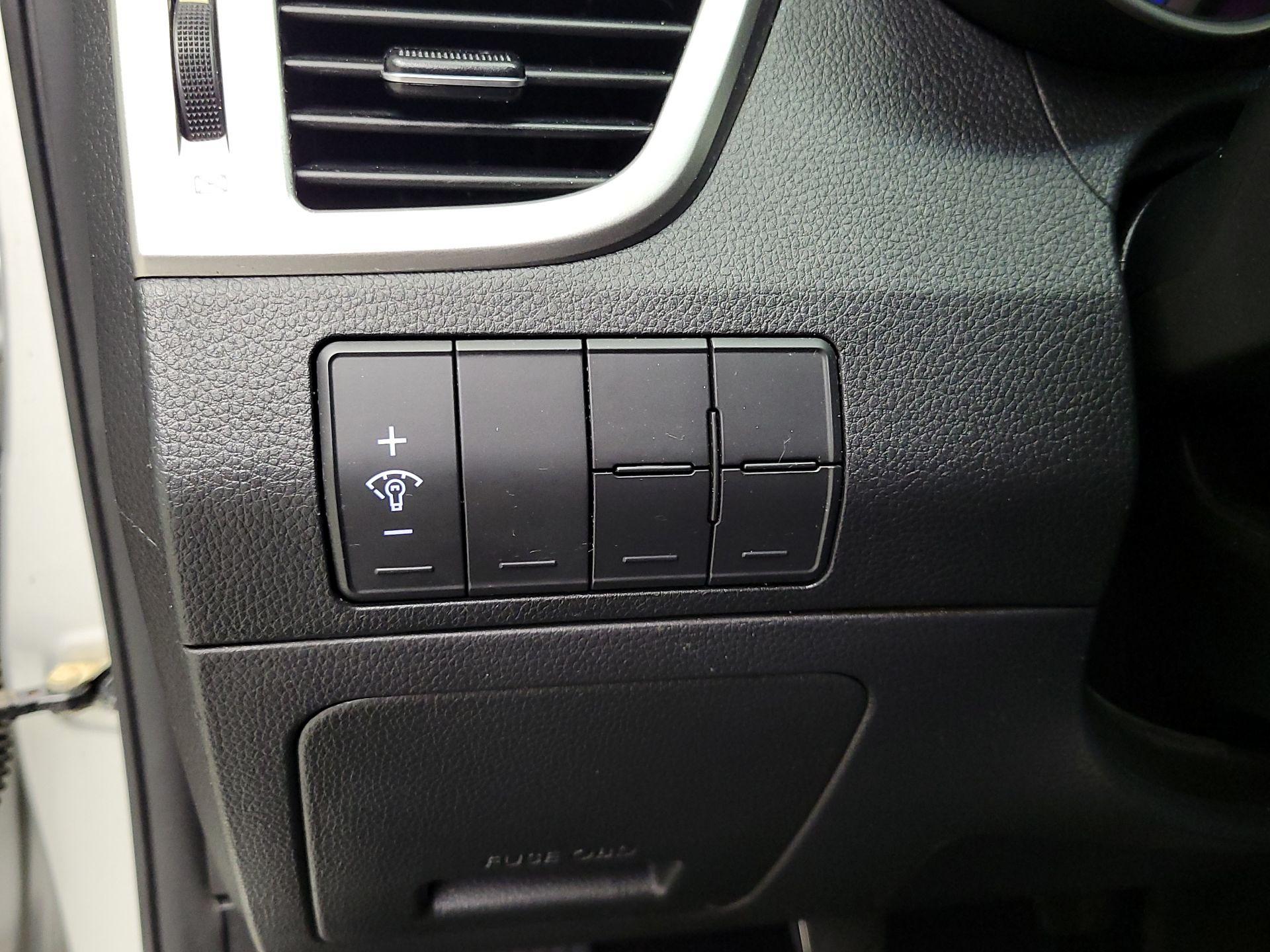 Thumbnail: 2014 Hyundai Elantra - 13