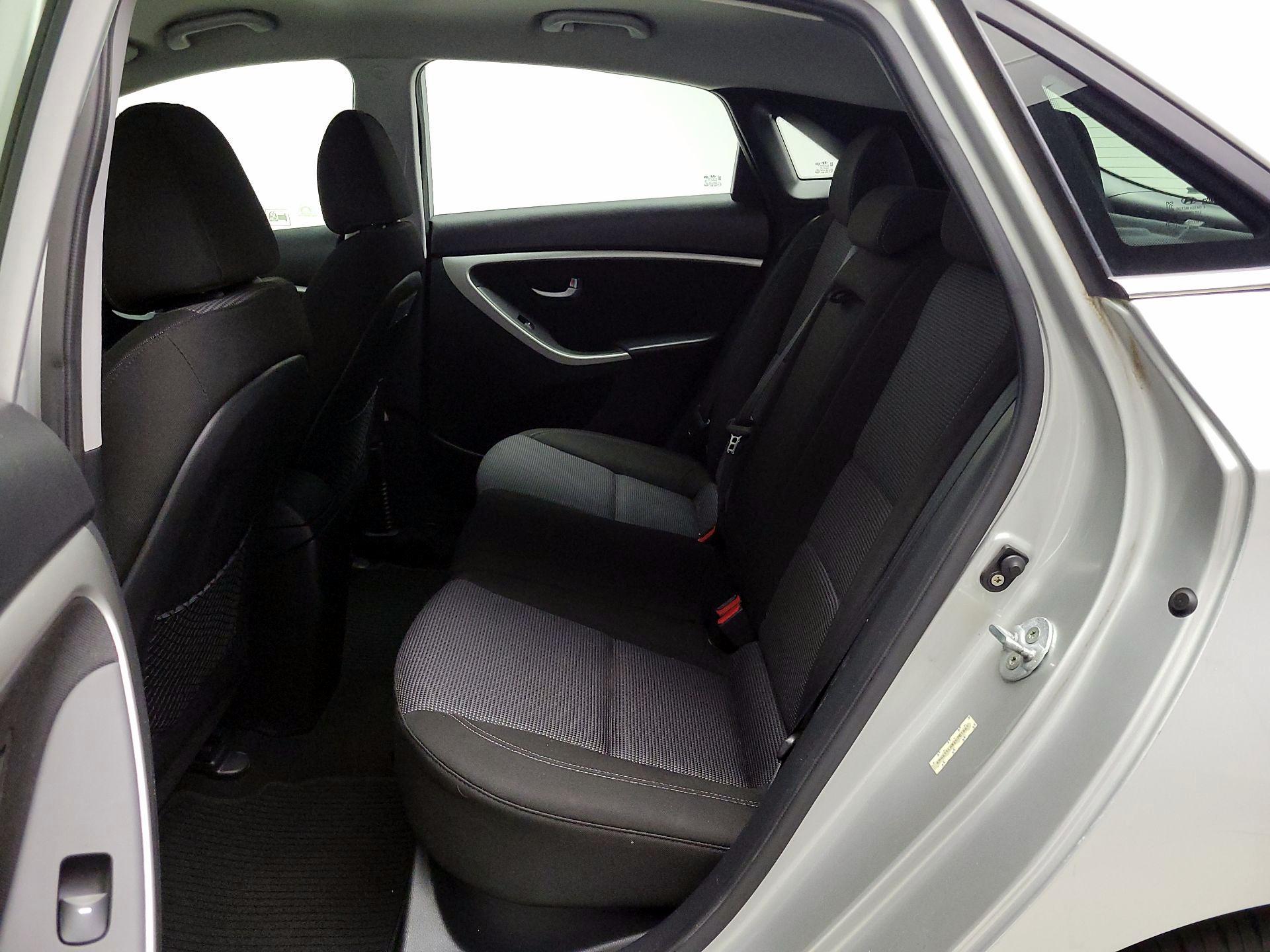 Thumbnail: 2014 Hyundai Elantra - 18