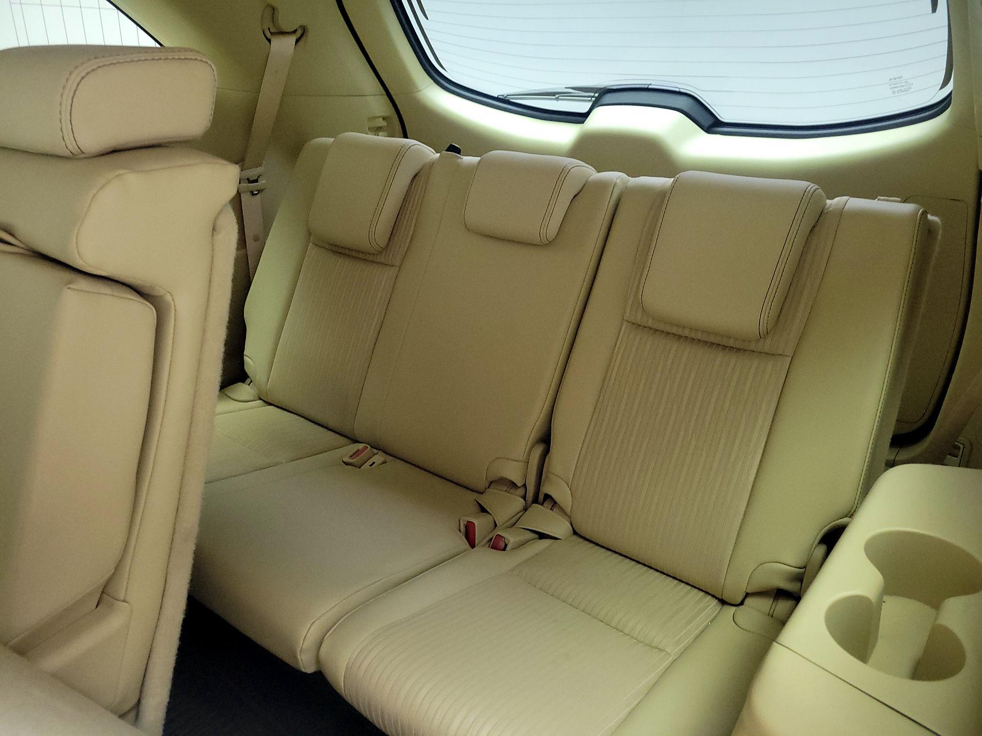 Thumbnail: 2014 Toyota Highlander - 20