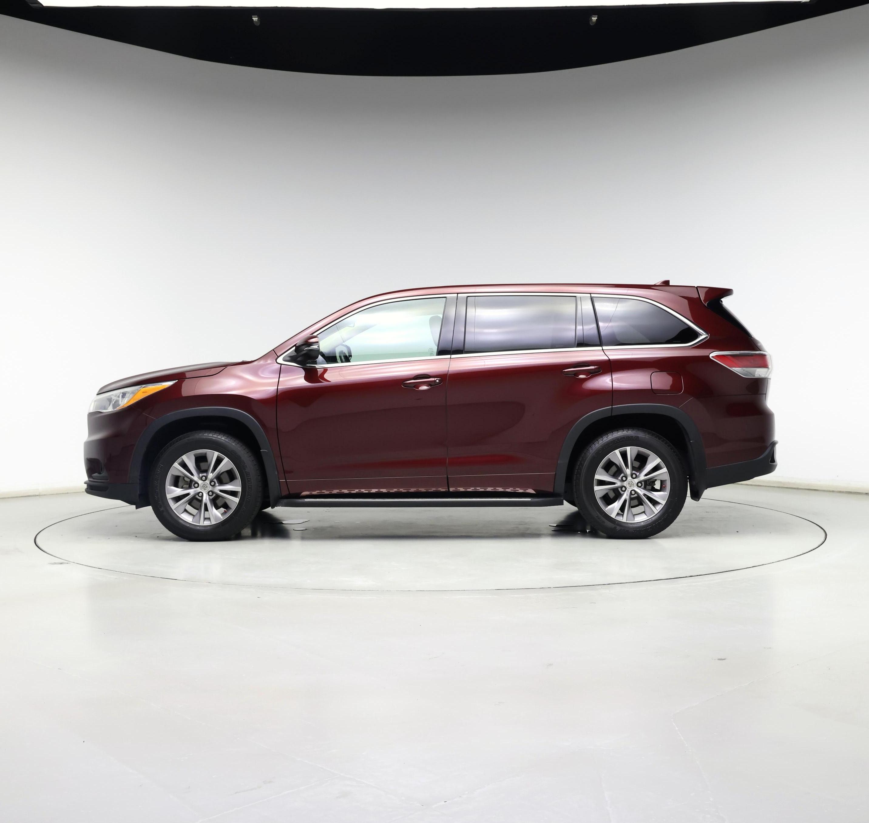 Thumbnail: 2014 Toyota Highlander - 3