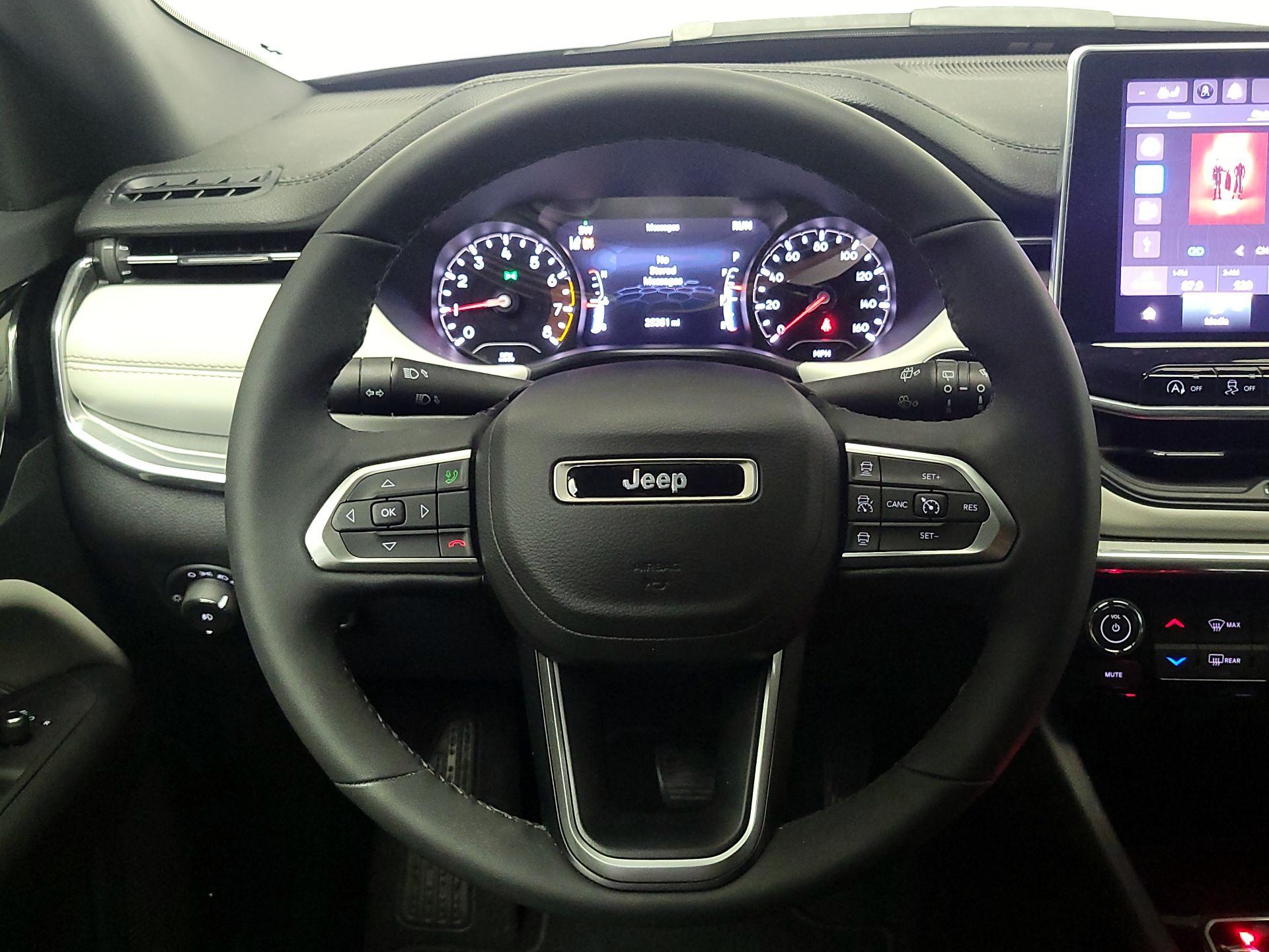 Thumbnail: 2023 Jeep Compass - 10