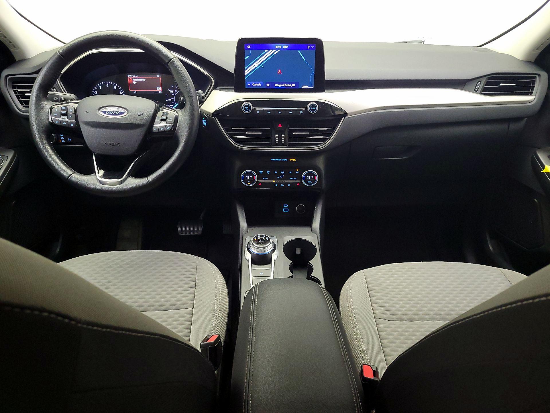 Thumbnail: 2021 Ford Escape - 9