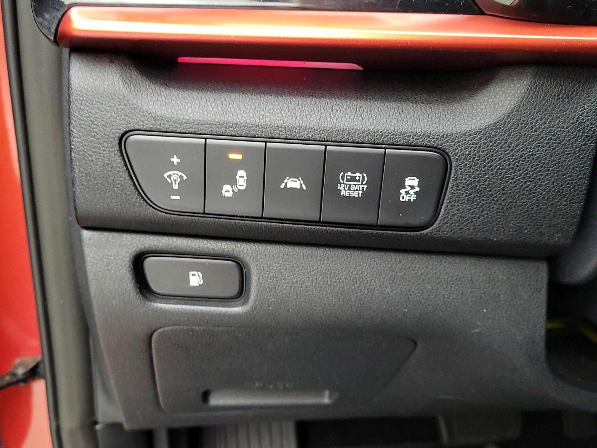 Thumbnail: 2021 Kia Niro - 13