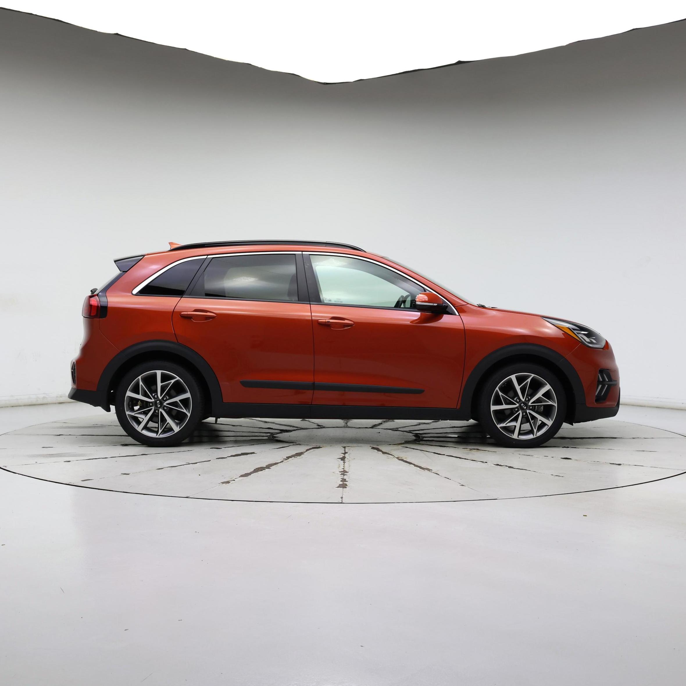 Thumbnail: 2021 Kia Niro - 7