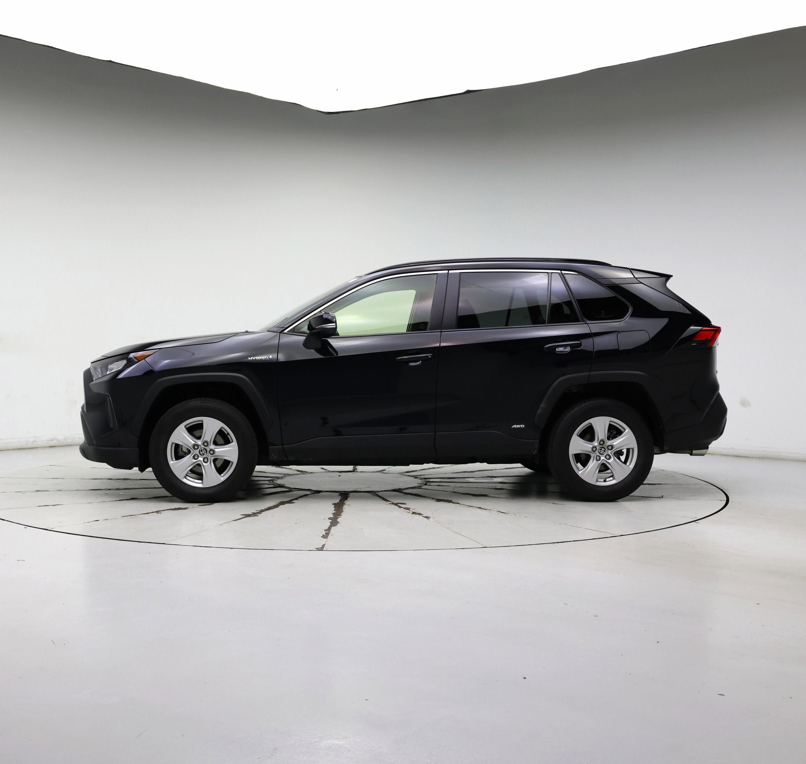 Thumbnail: 2020 Toyota RAV4 - 3
