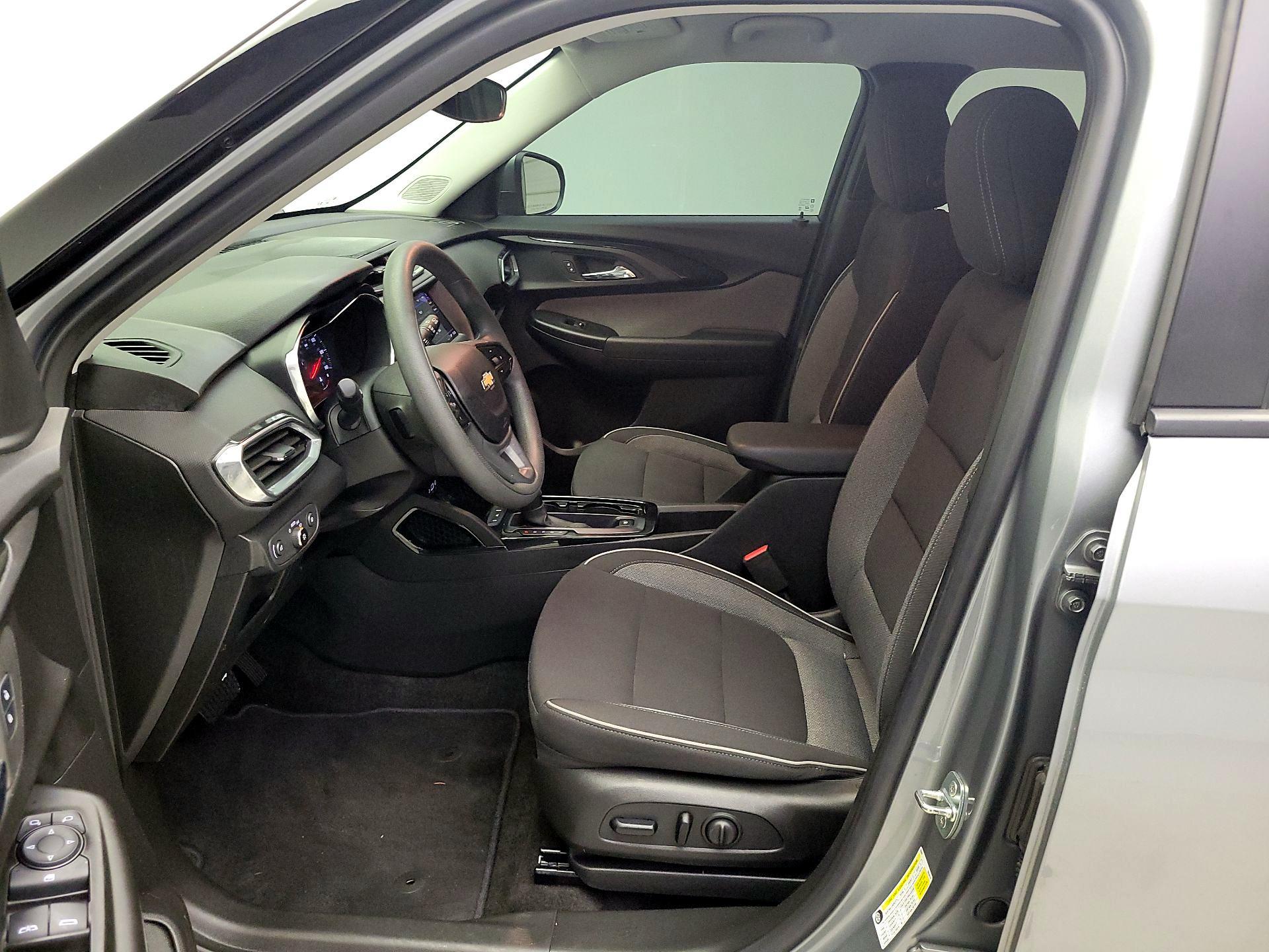 Thumbnail: 2023 Chevrolet TrailBlazer - 11