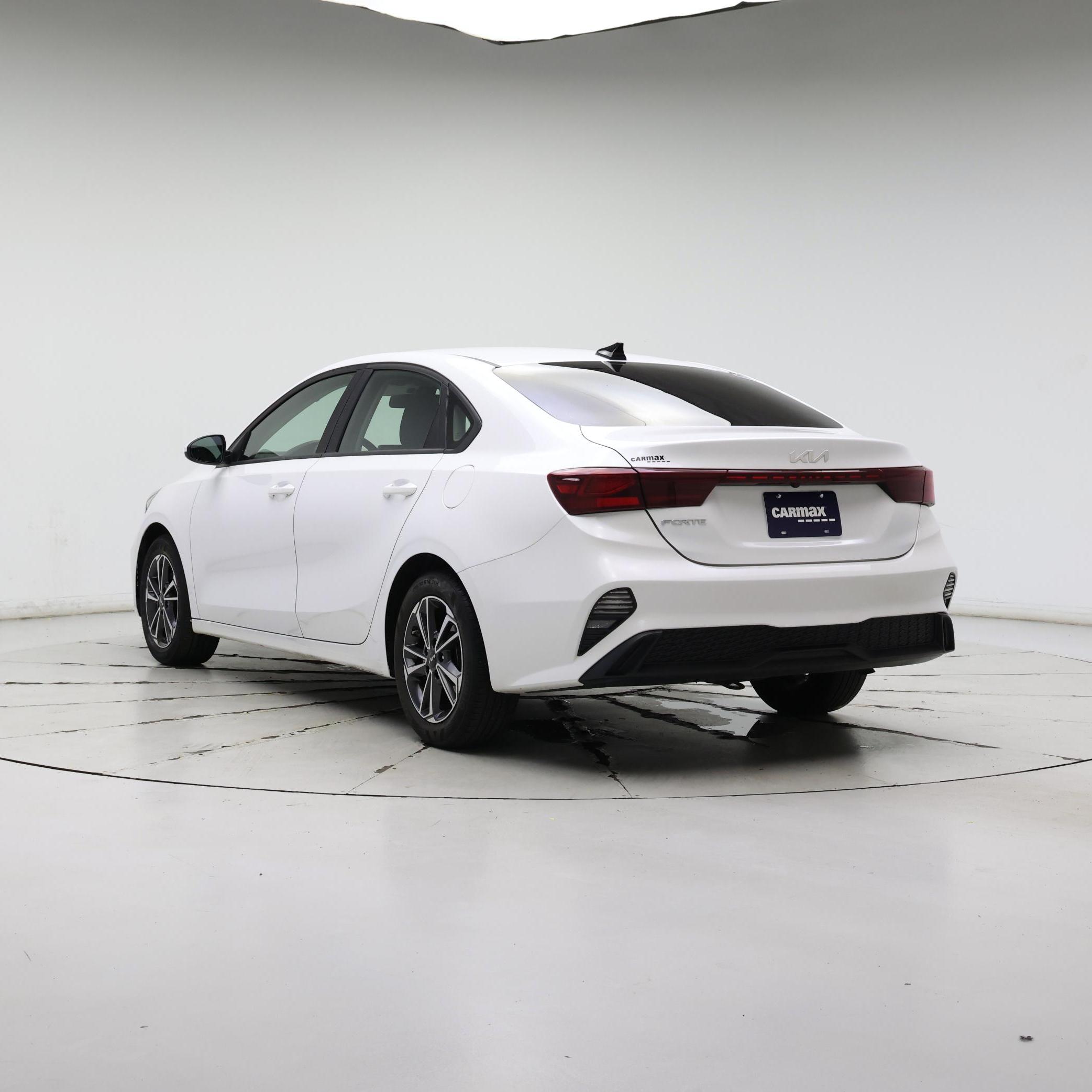 Thumbnail: 2022 Kia Forte - 2