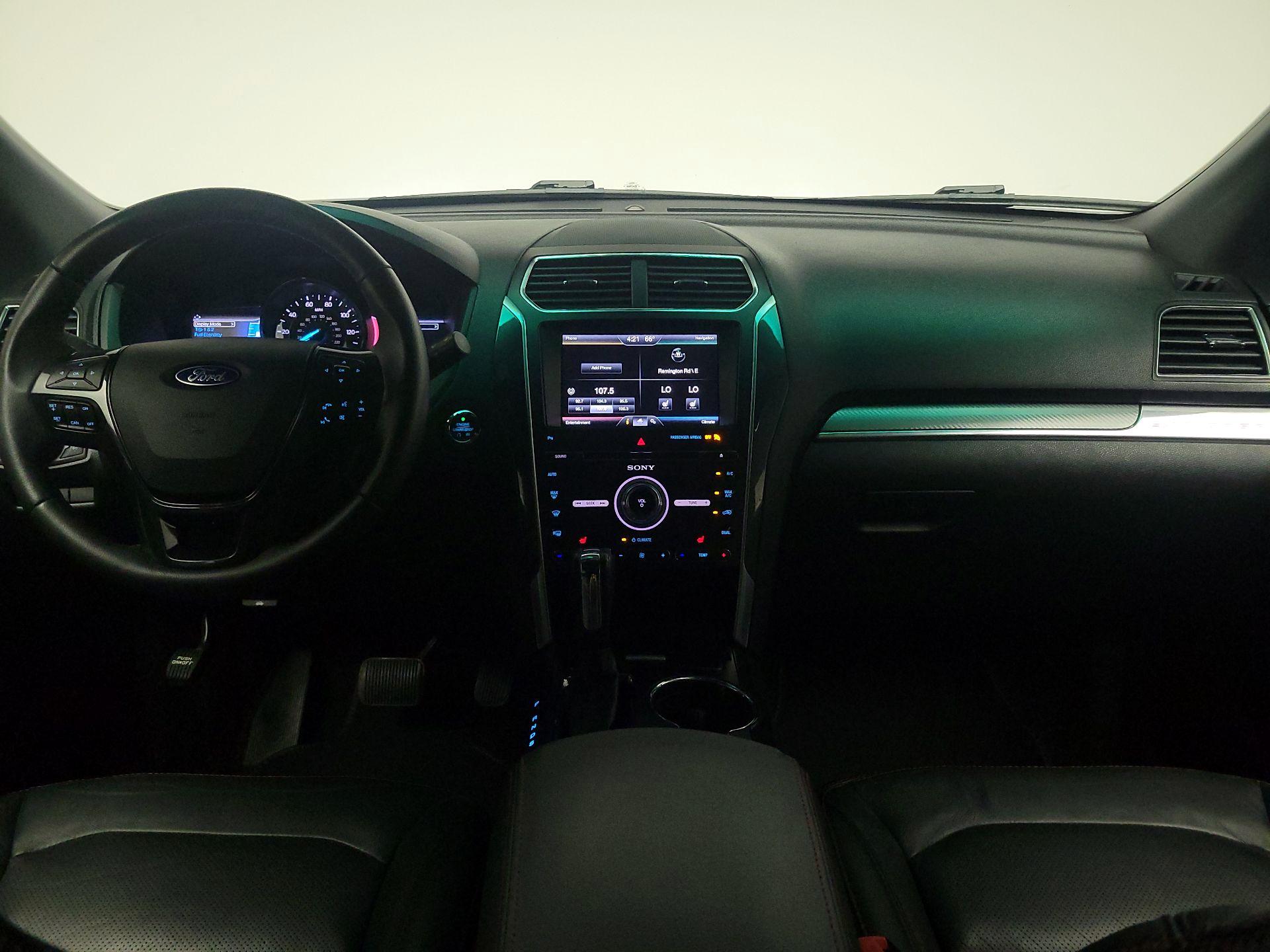 Thumbnail: 2016 Ford Explorer - 9