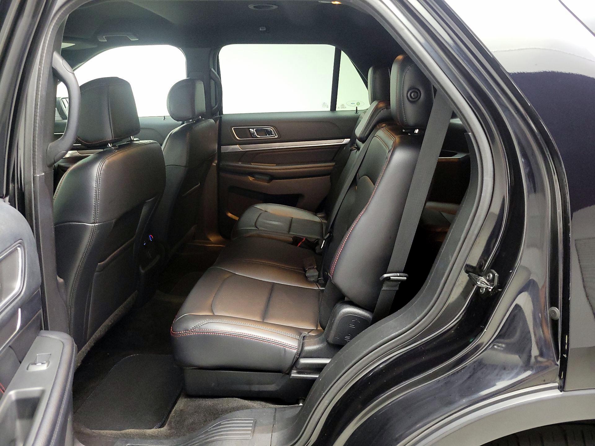 Thumbnail: 2016 Ford Explorer - 20