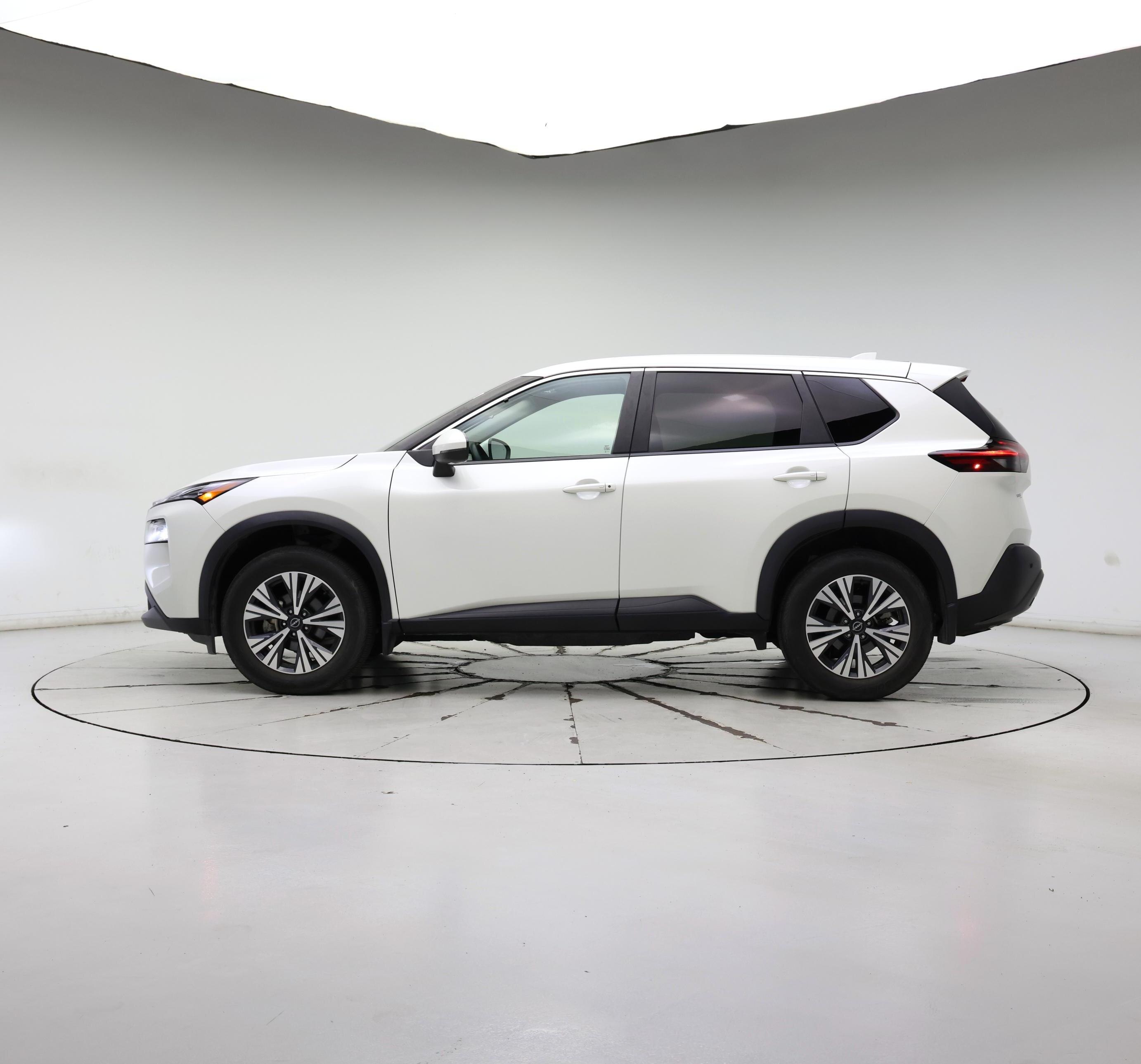 Thumbnail: 2022 Nissan Rogue - 4