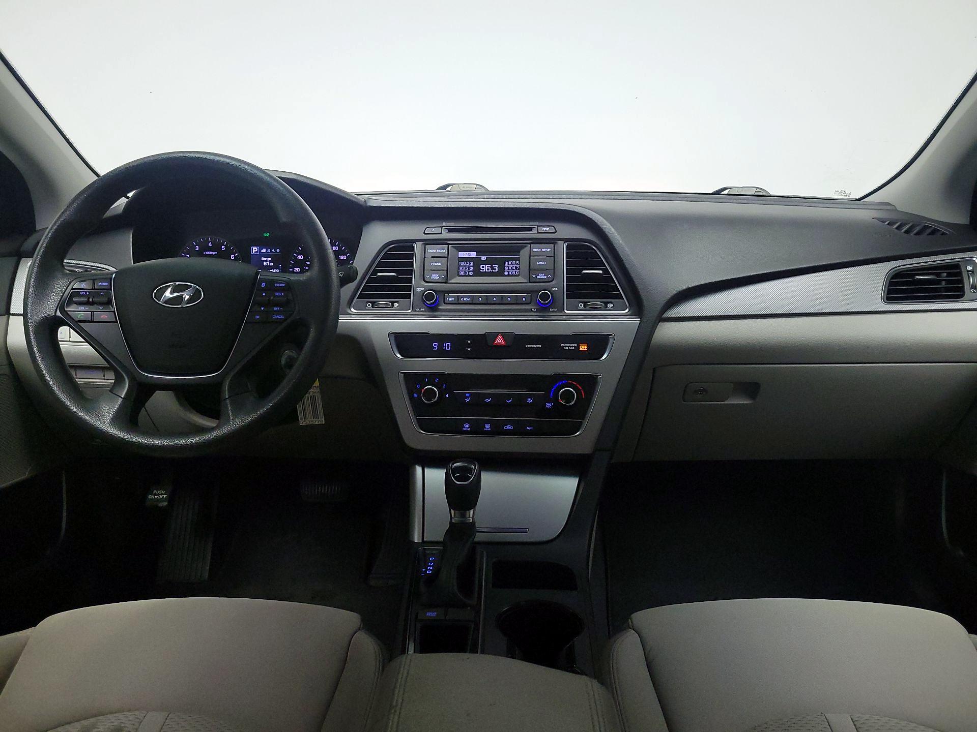 Thumbnail: 2017 Hyundai Sonata - 9