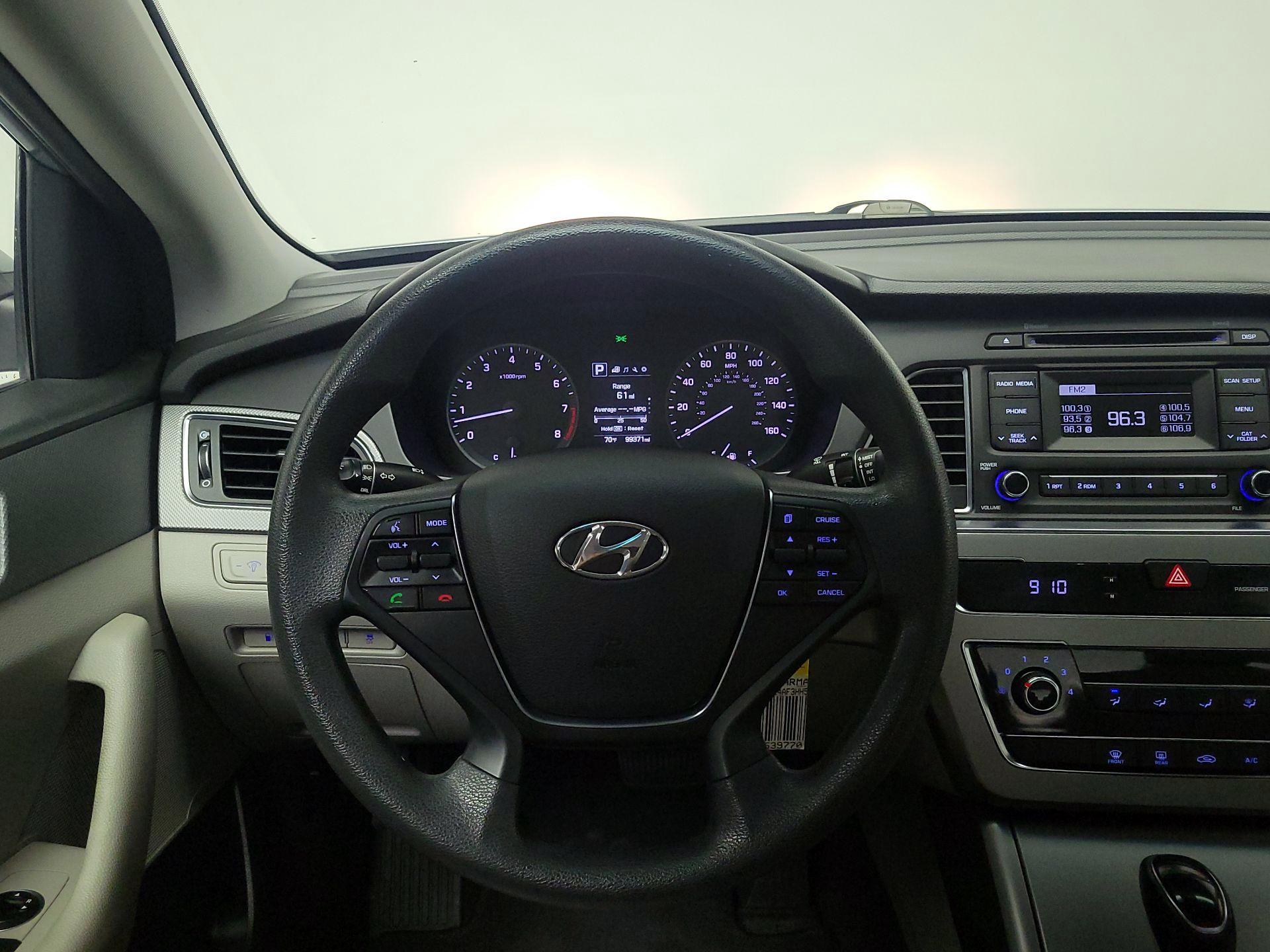 Thumbnail: 2017 Hyundai Sonata - 10