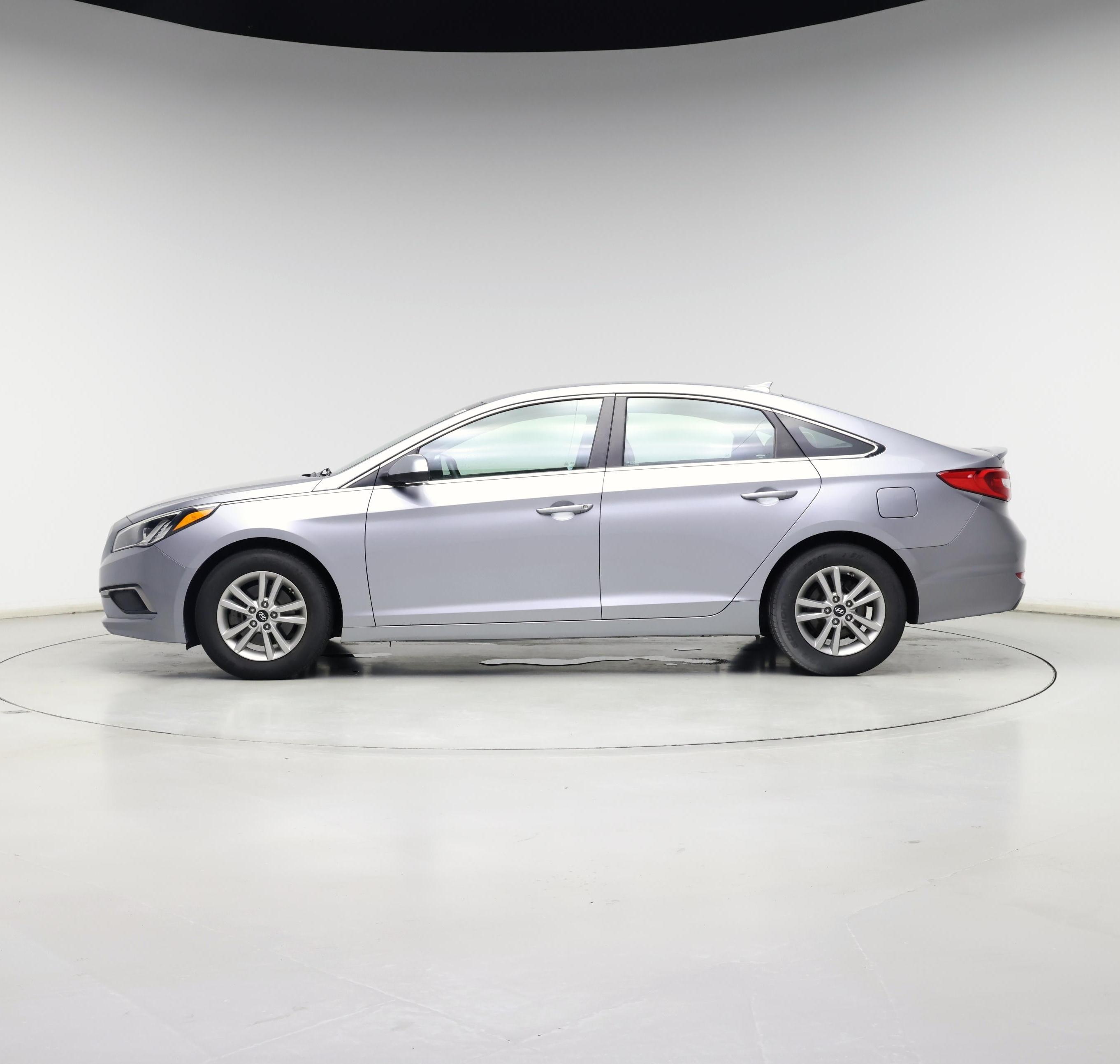 Thumbnail: 2017 Hyundai Sonata - 3