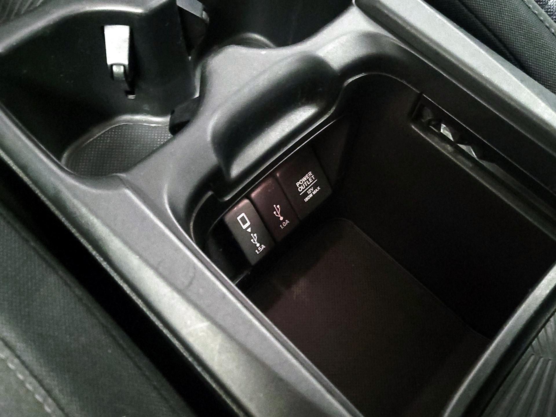 Thumbnail: 2017 Honda CR-V - 18