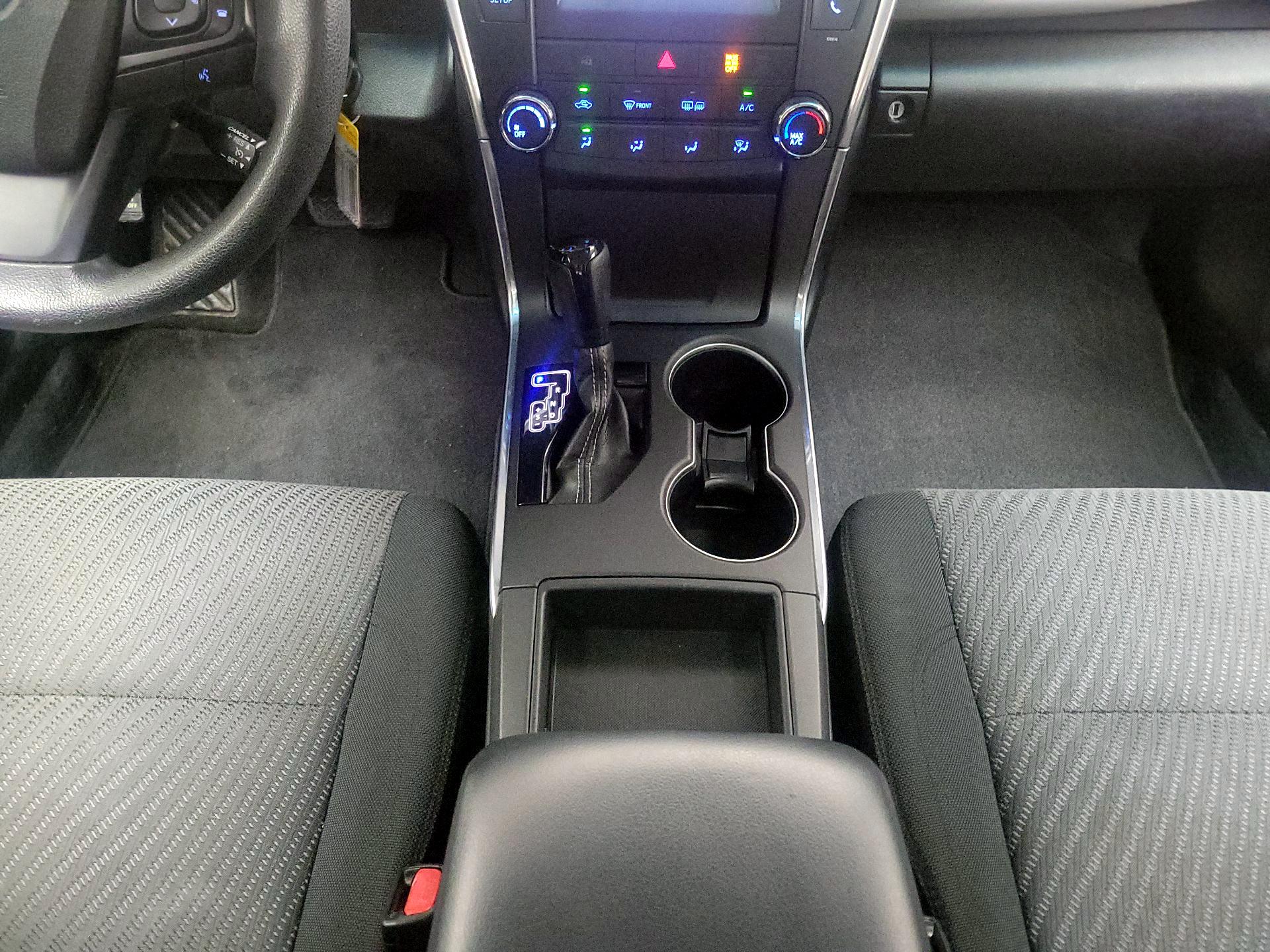Thumbnail: 2017 Toyota Camry - 17