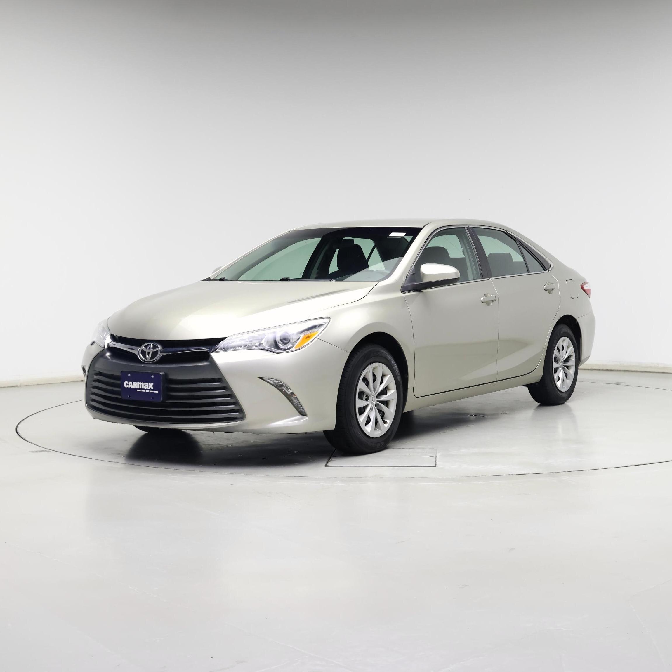 Thumbnail: 2017 Toyota Camry - 4