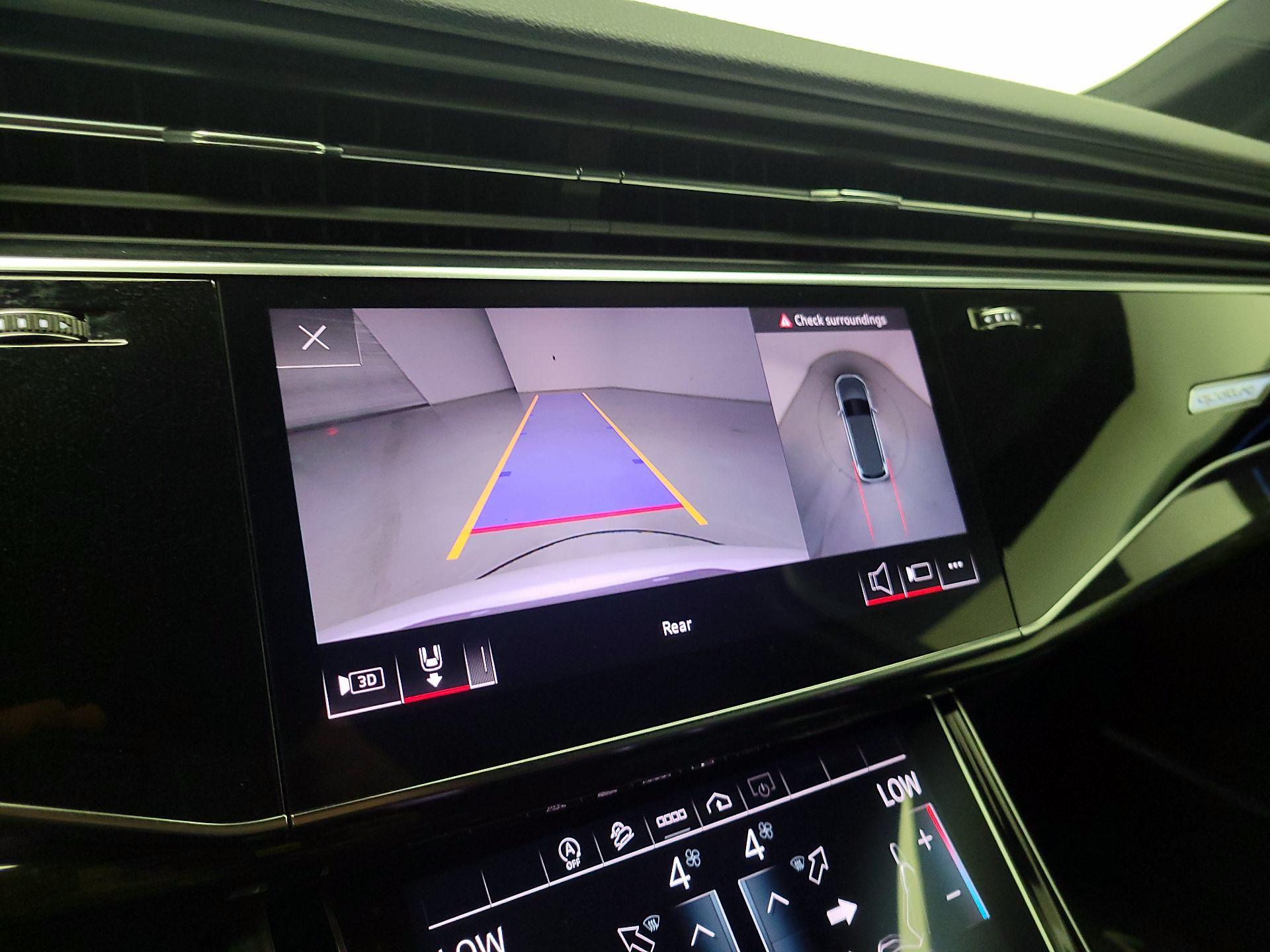 Thumbnail: 2023 Audi Q7 - 15