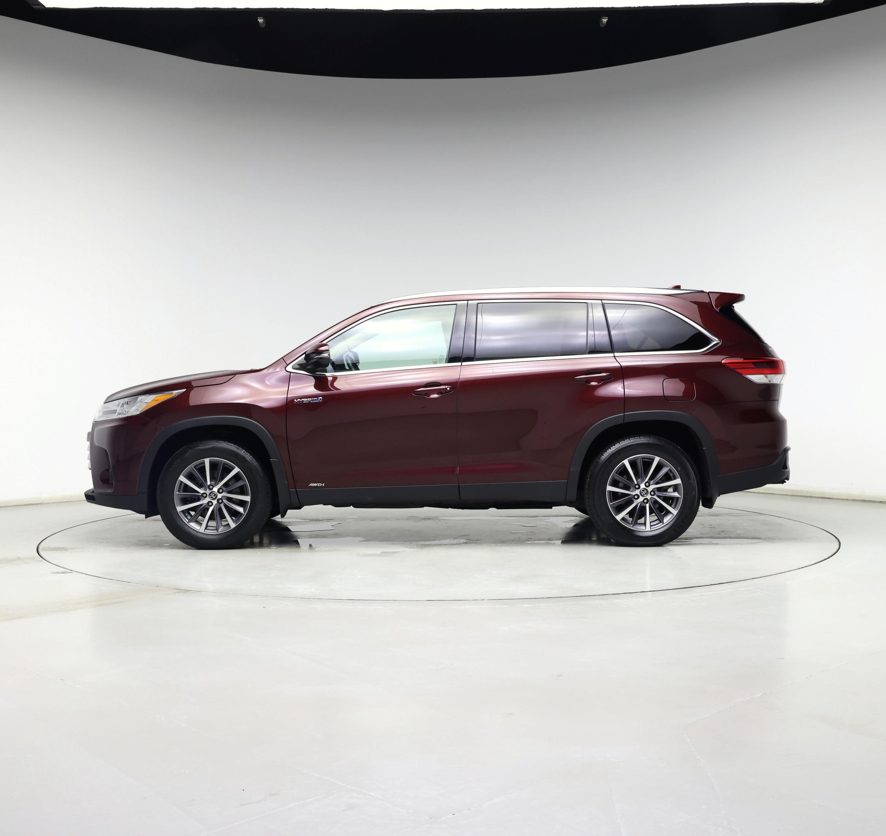 Thumbnail: 2019 Toyota Highlander - 3