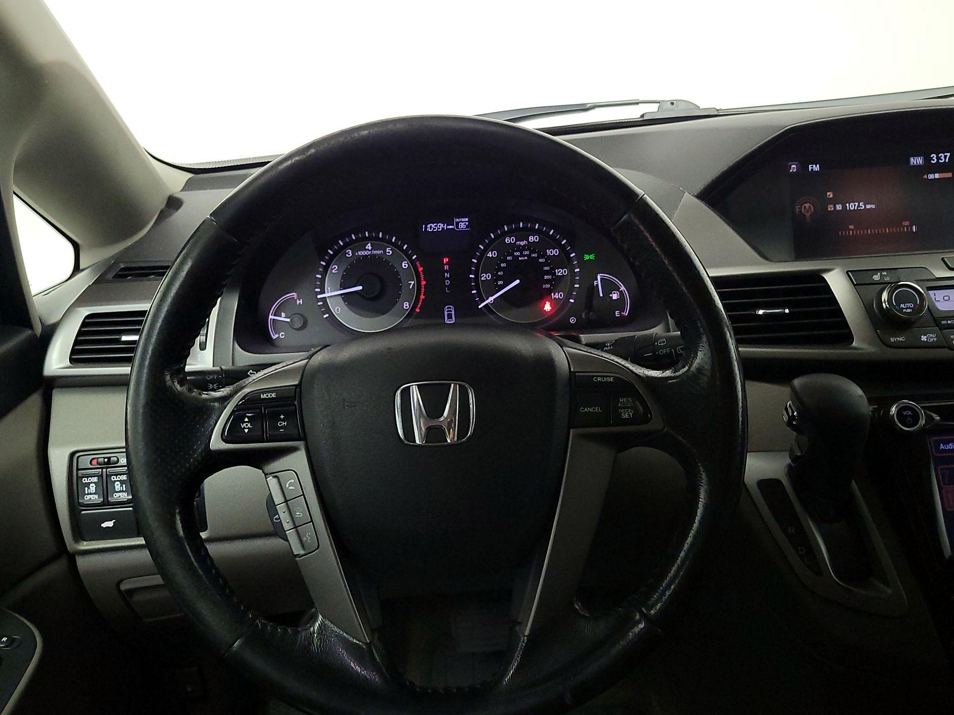 Thumbnail: 2015 Honda Odyssey - 10