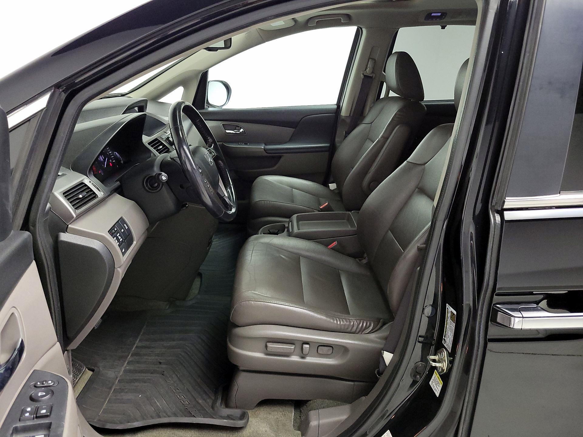 Thumbnail: 2015 Honda Odyssey - 11