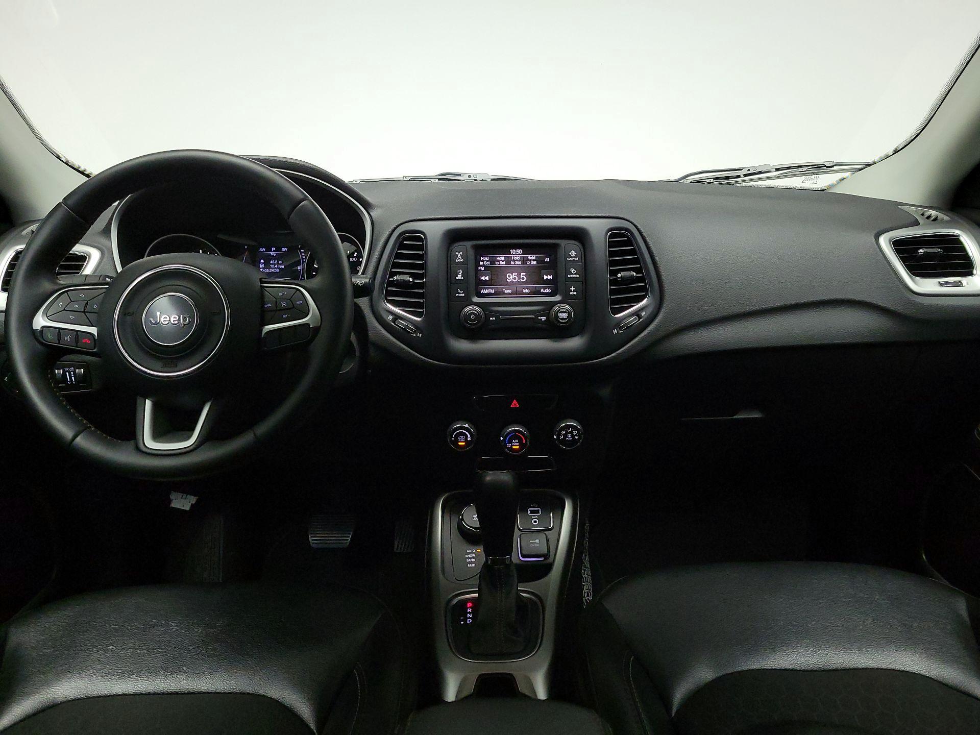 Thumbnail: 2018 Jeep Compass - 9