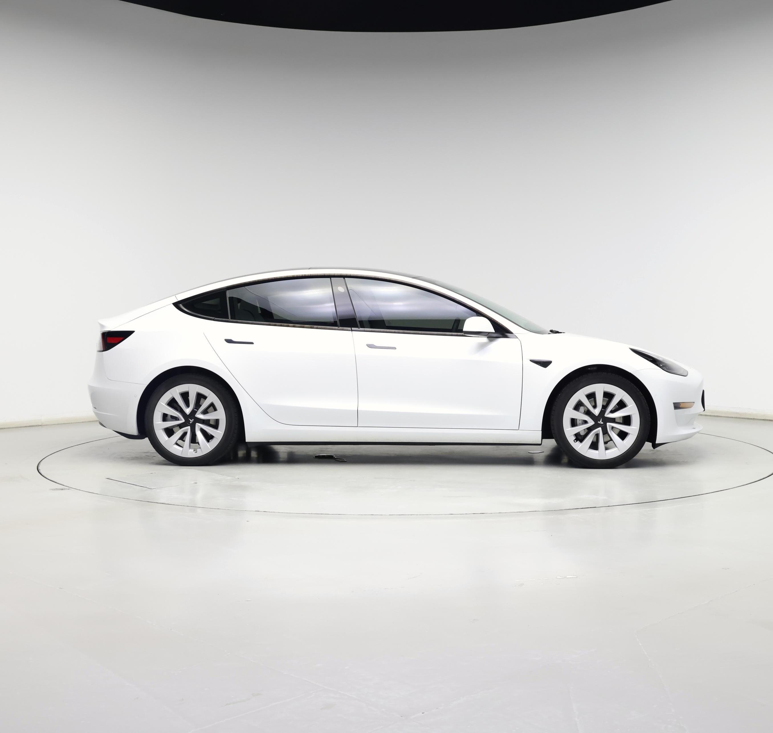 Thumbnail: 2021 Tesla Model 3 - 7