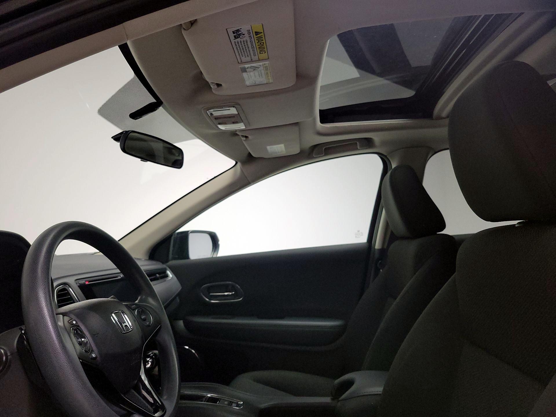 Thumbnail: 2017 Honda HR-V - 19
