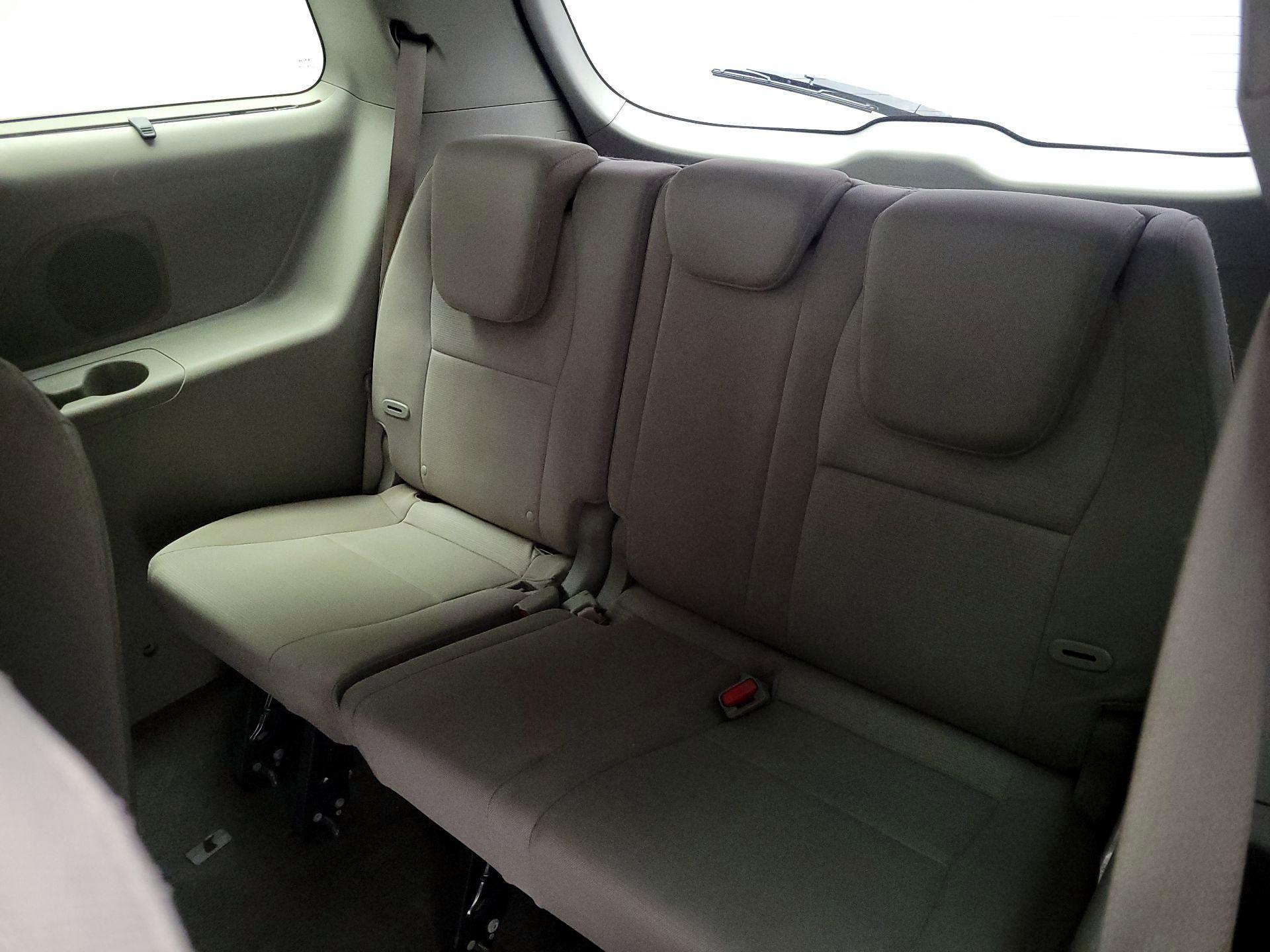 Thumbnail: 2015 Kia Sedona - 20