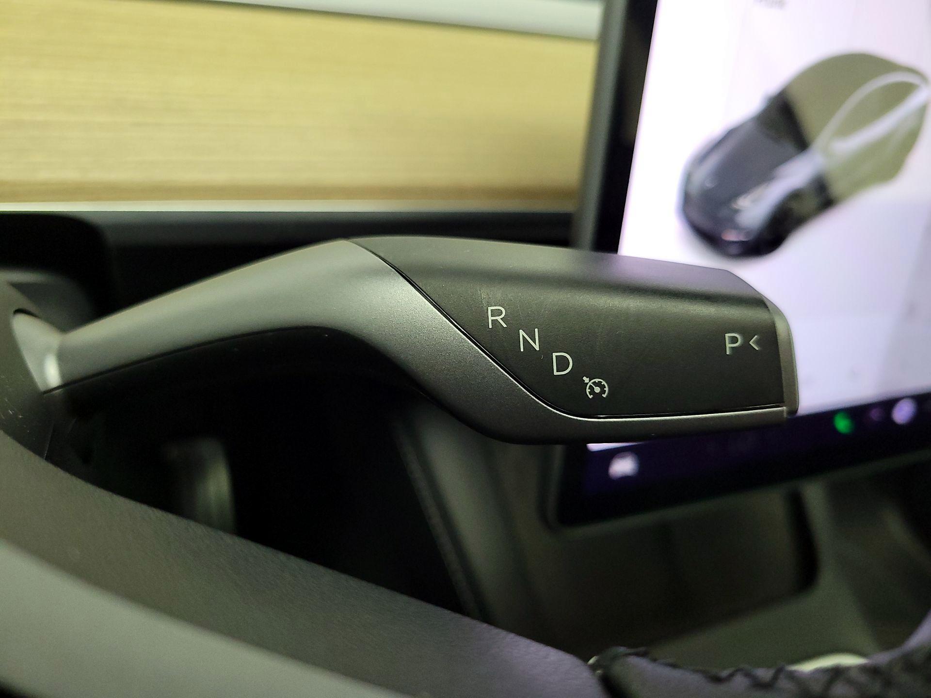 Thumbnail: 2022 Tesla Model Y - 17
