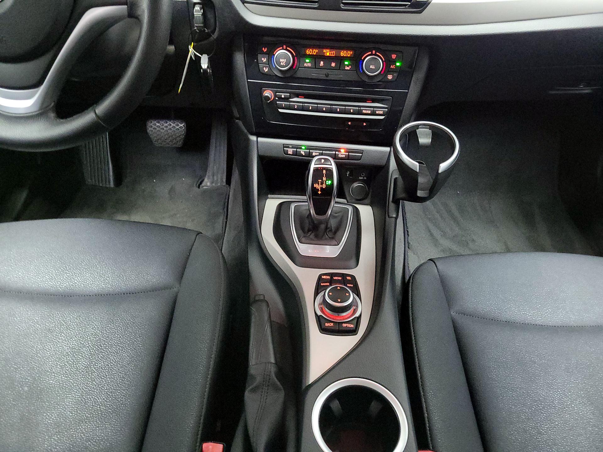 Thumbnail: 2015 BMW X1 - 18