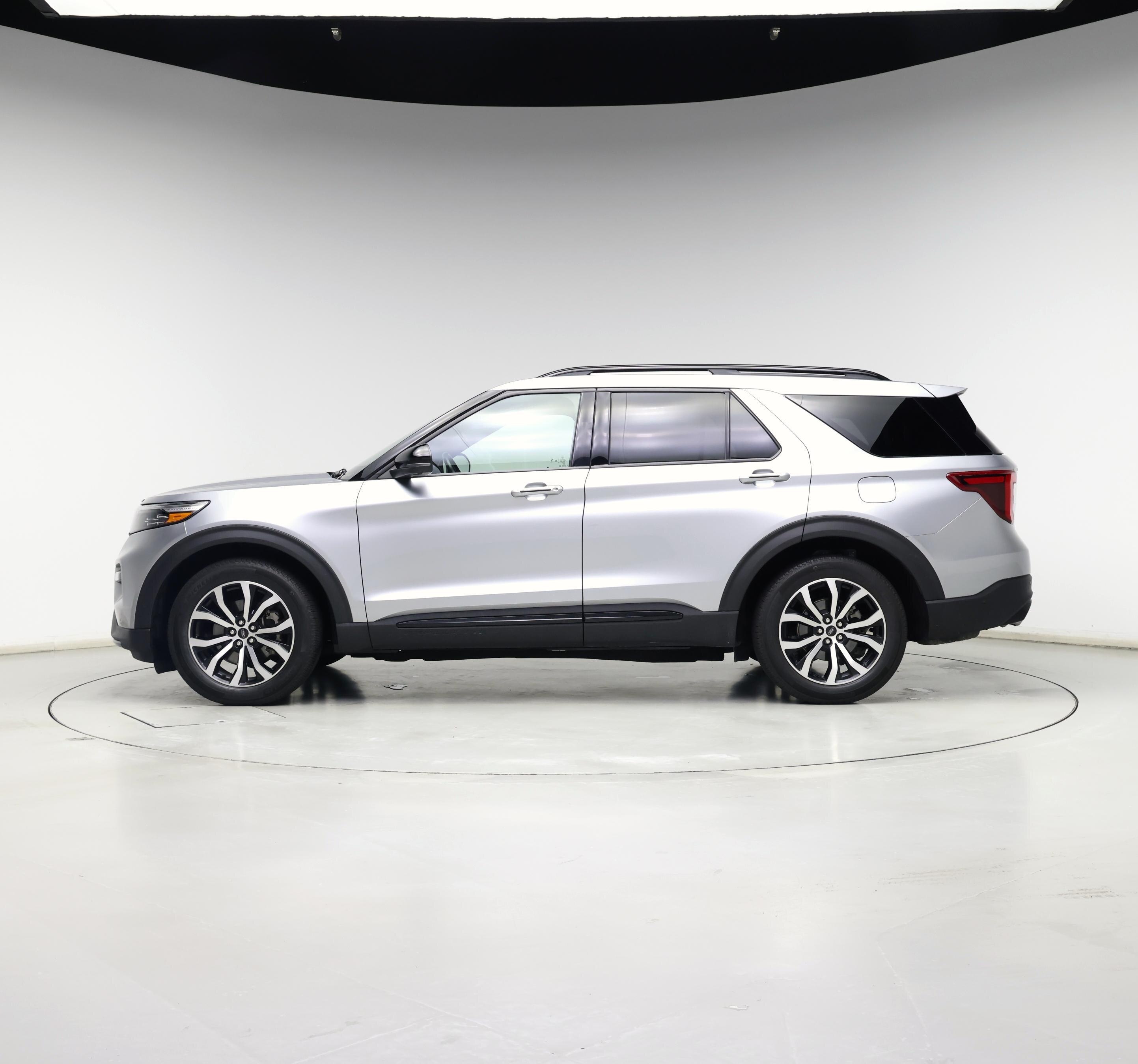 Thumbnail: 2020 Ford Explorer - 3