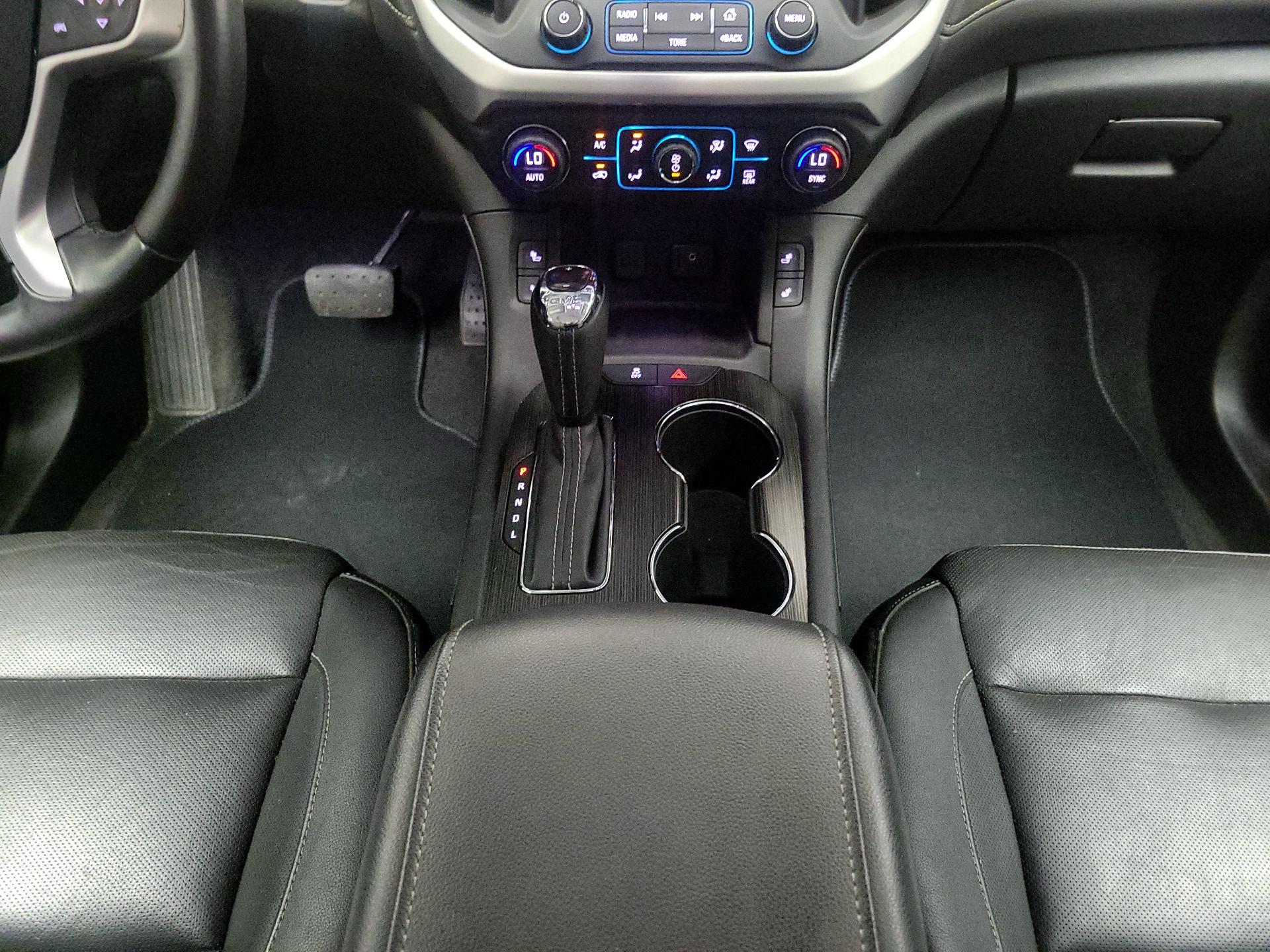 Thumbnail: 2018 GMC Acadia - 18
