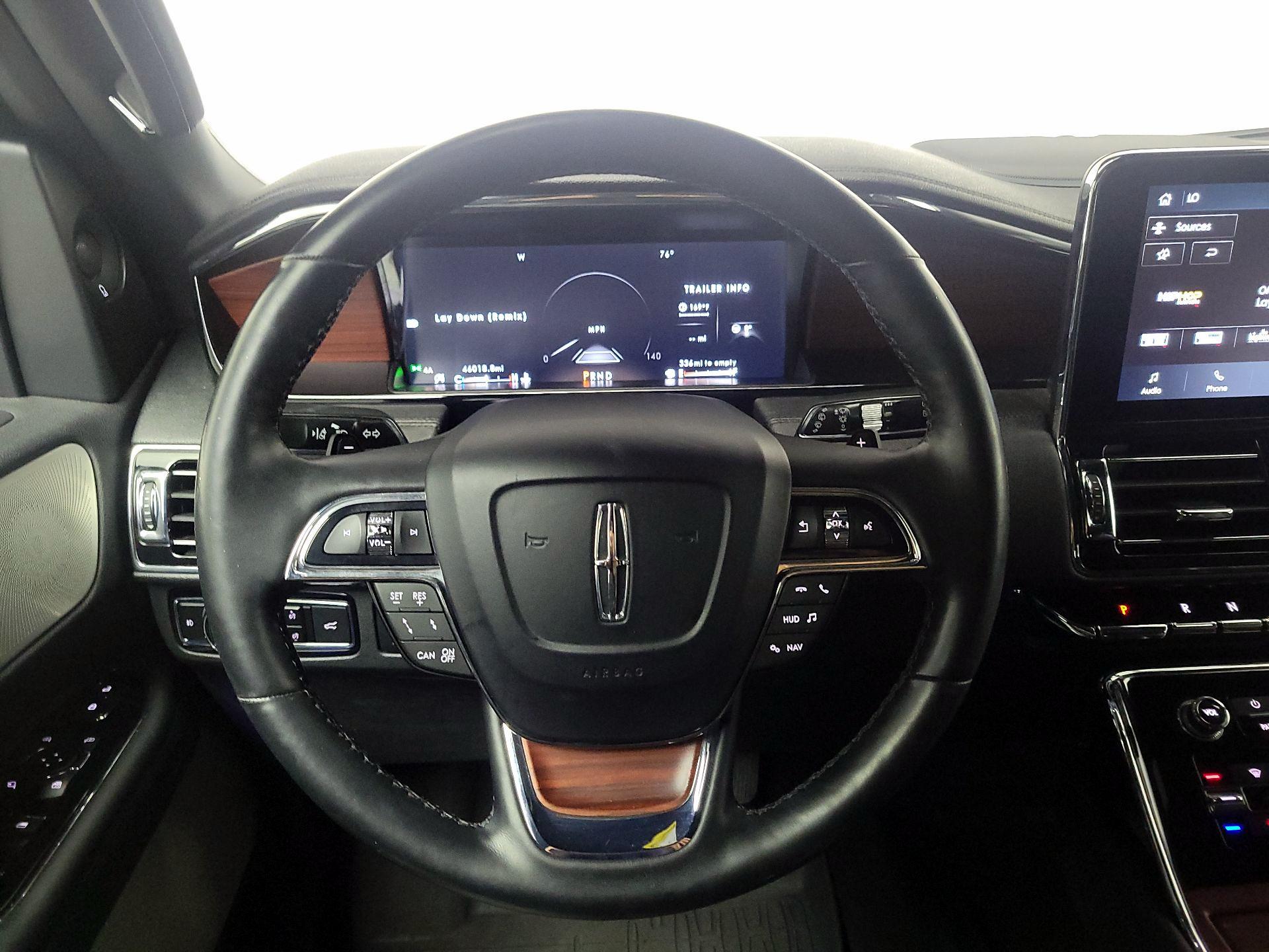Thumbnail: 2021 Lincoln Navigator - 10