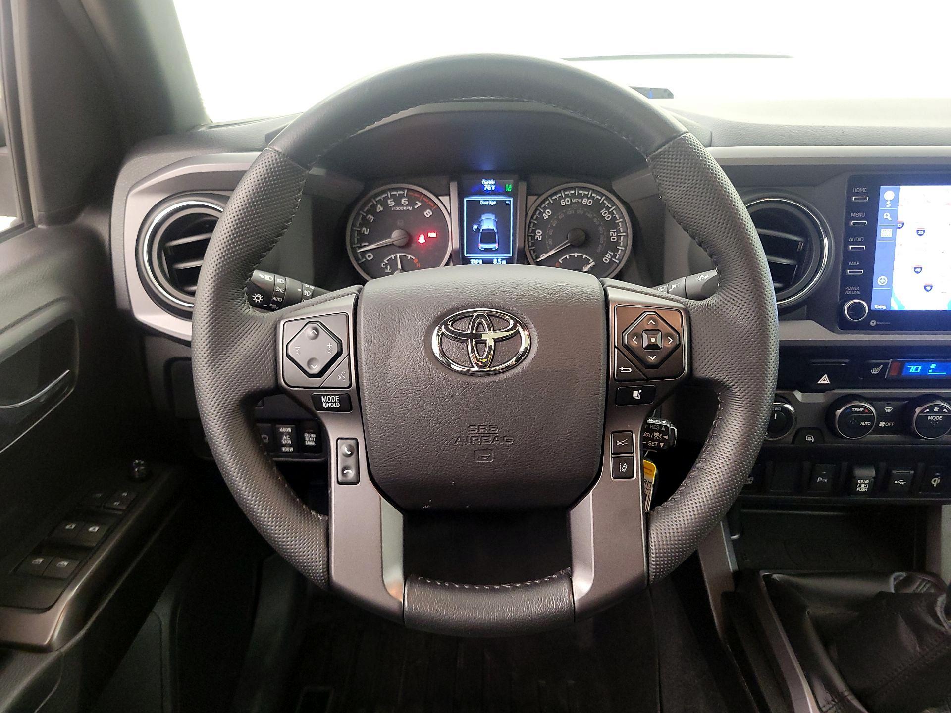 Thumbnail: 2021 Toyota Tacoma - 10