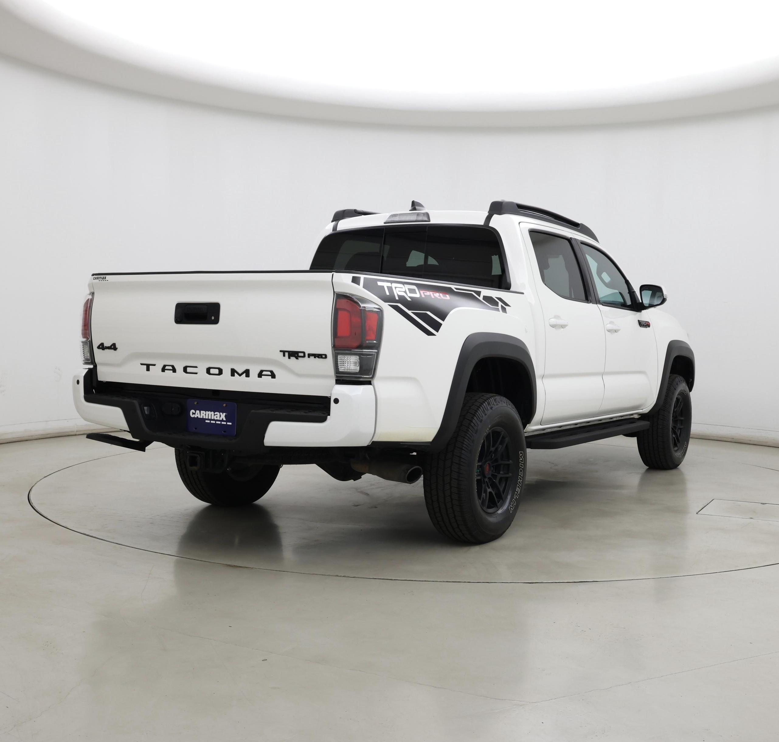 Thumbnail: 2021 Toyota Tacoma - 8