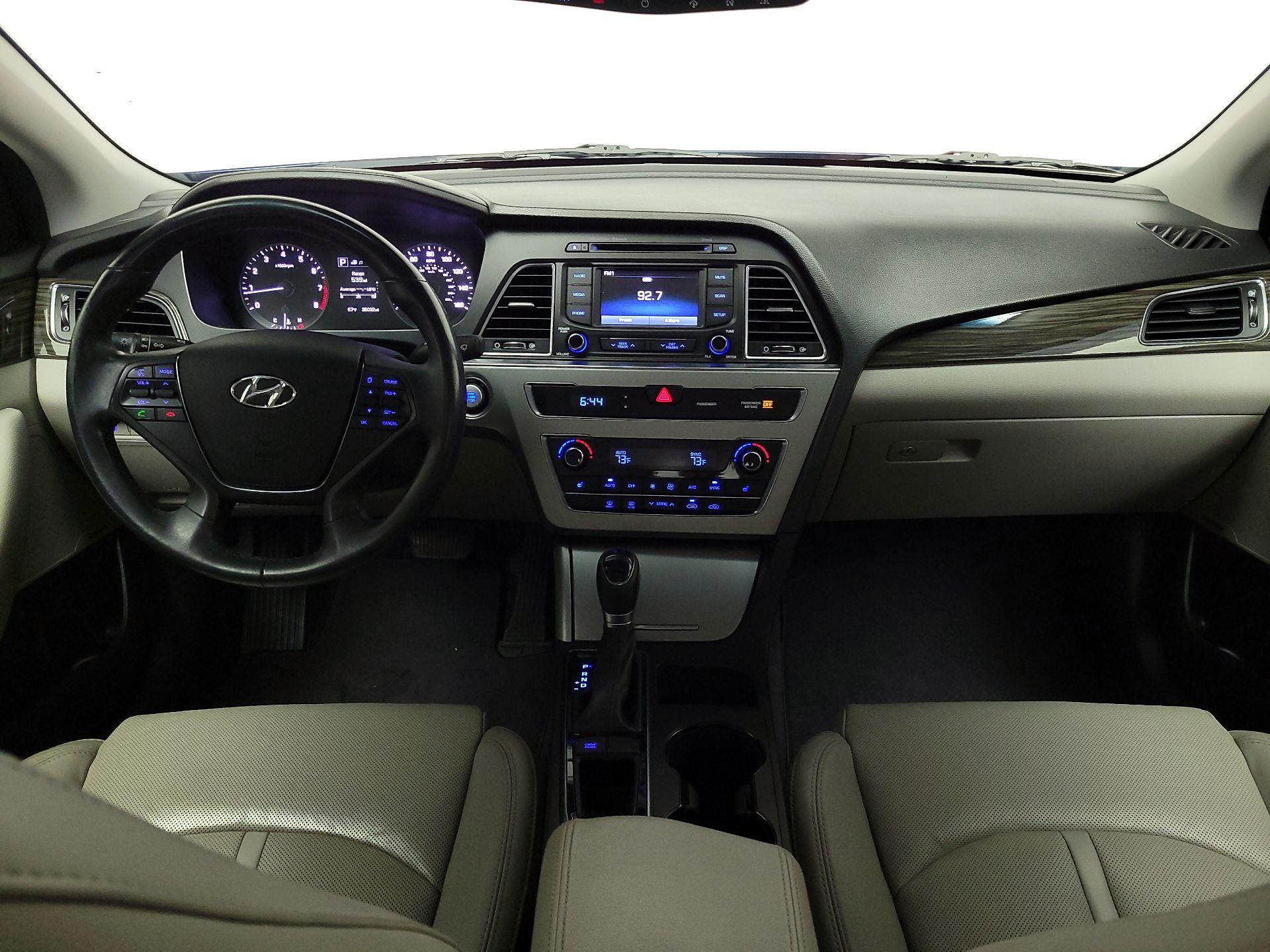 Thumbnail: 2015 Hyundai Sonata - 9
