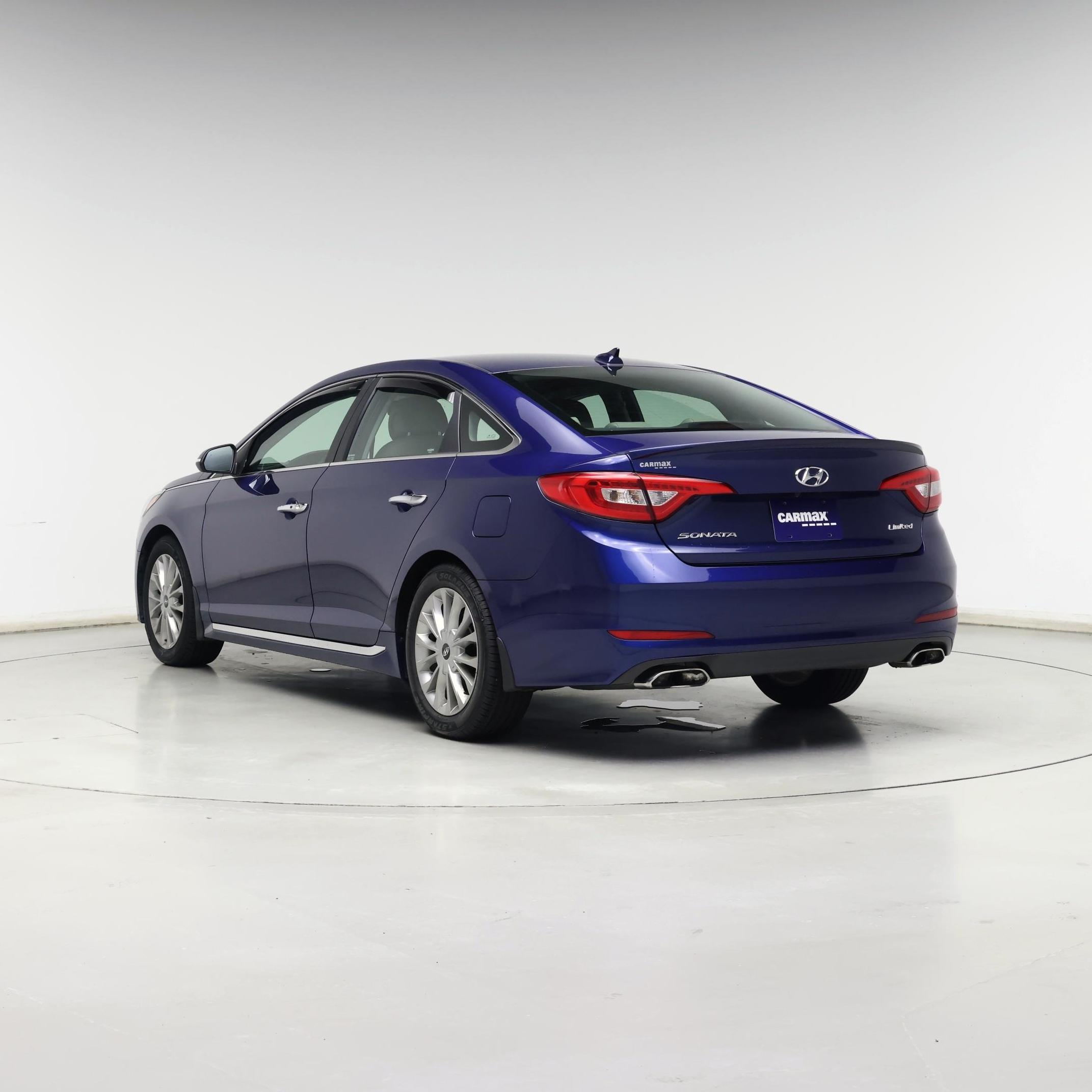 Thumbnail: 2015 Hyundai Sonata - 2