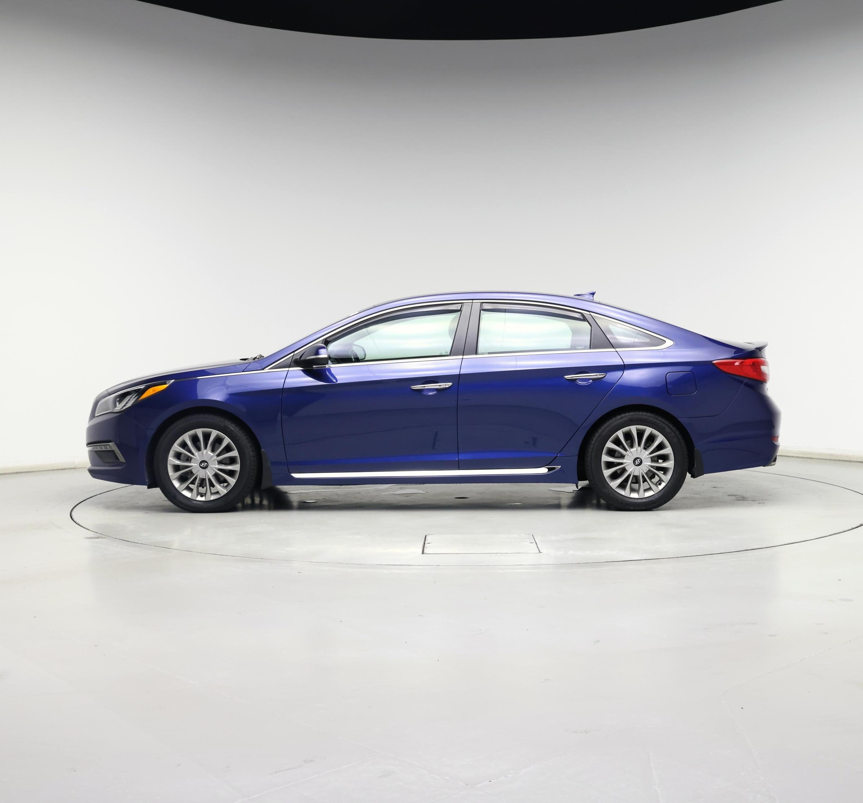 Thumbnail: 2015 Hyundai Sonata - 3