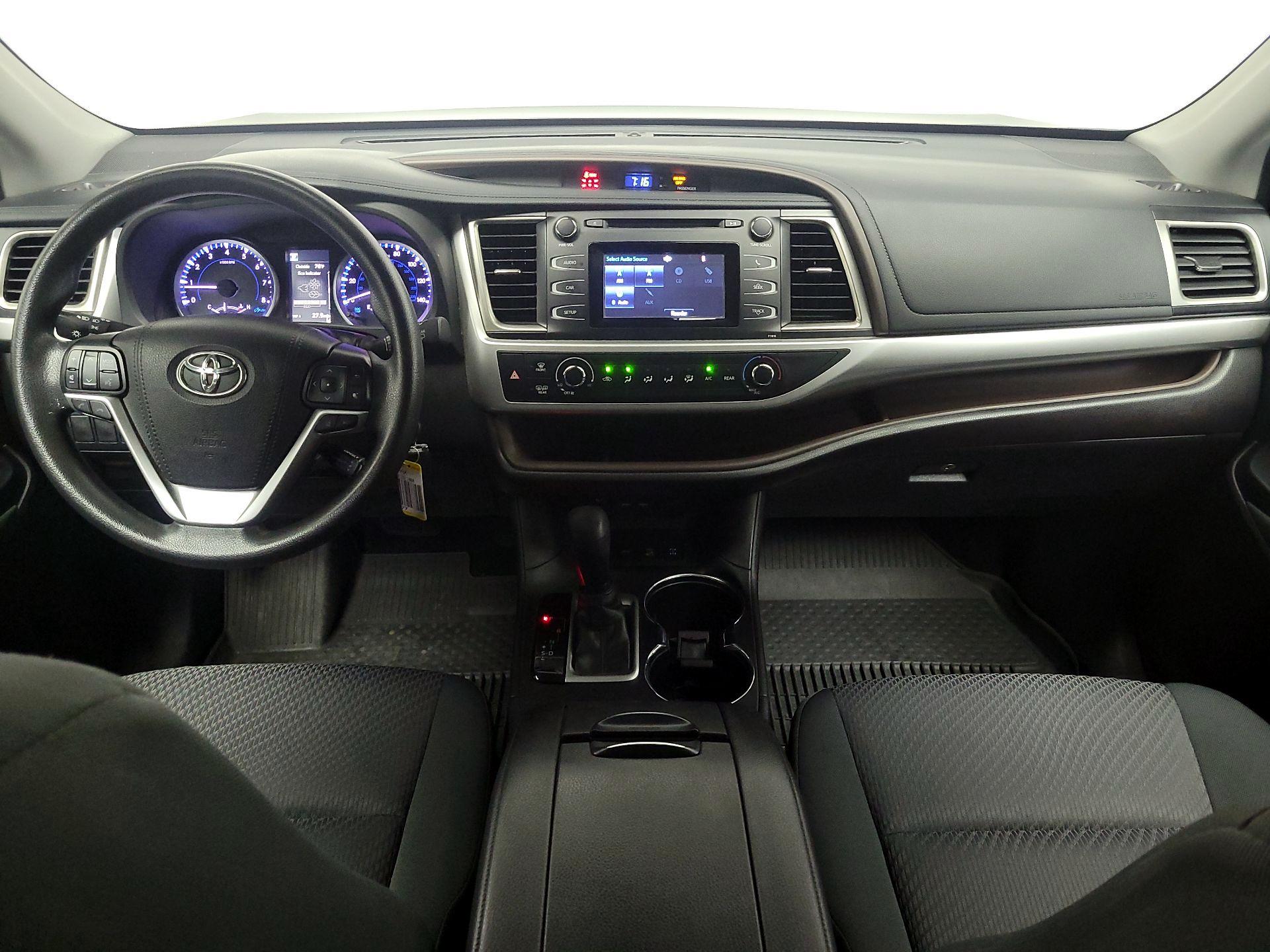 Thumbnail: 2019 Toyota Highlander - 9