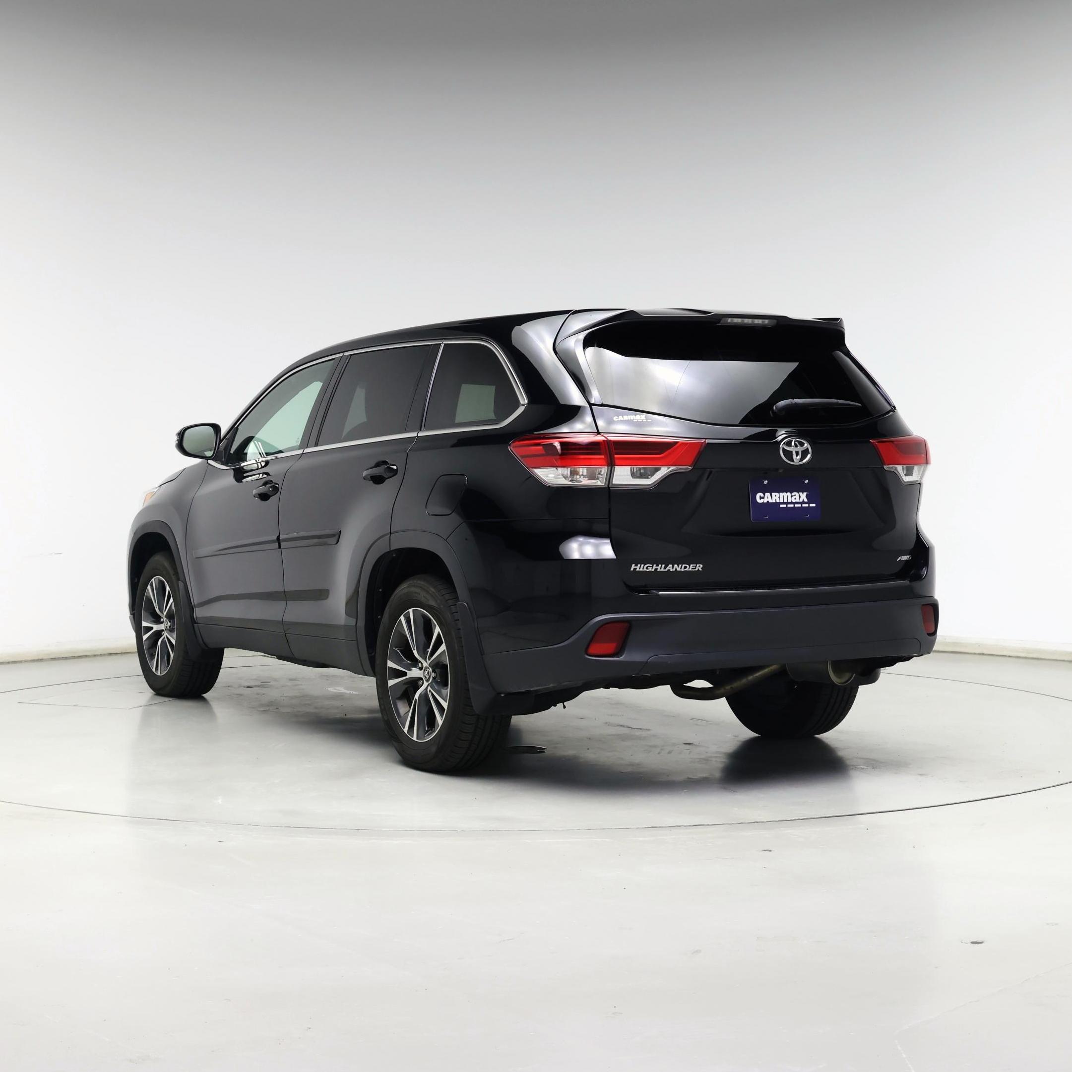 Thumbnail: 2019 Toyota Highlander - 2