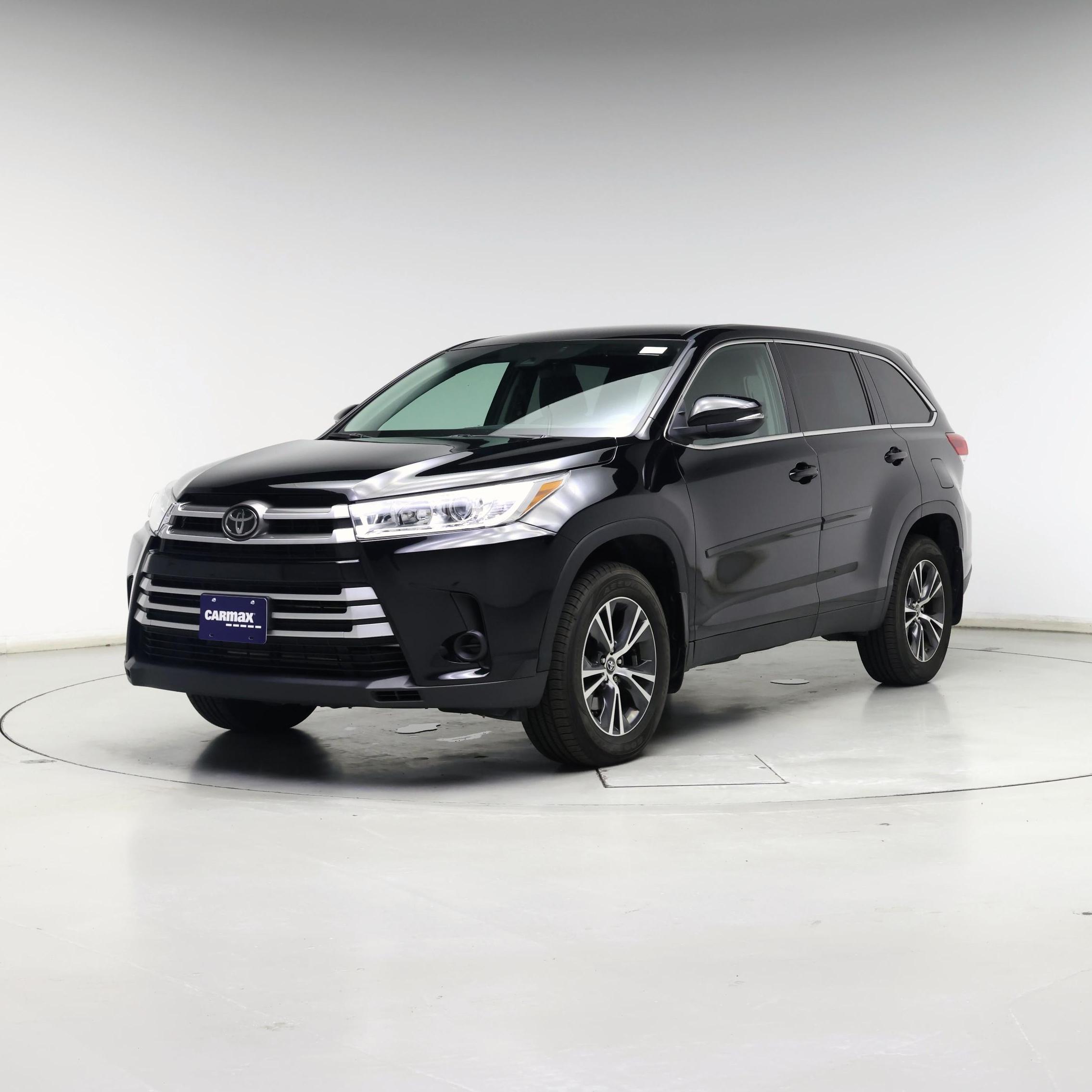 Thumbnail: 2019 Toyota Highlander - 4