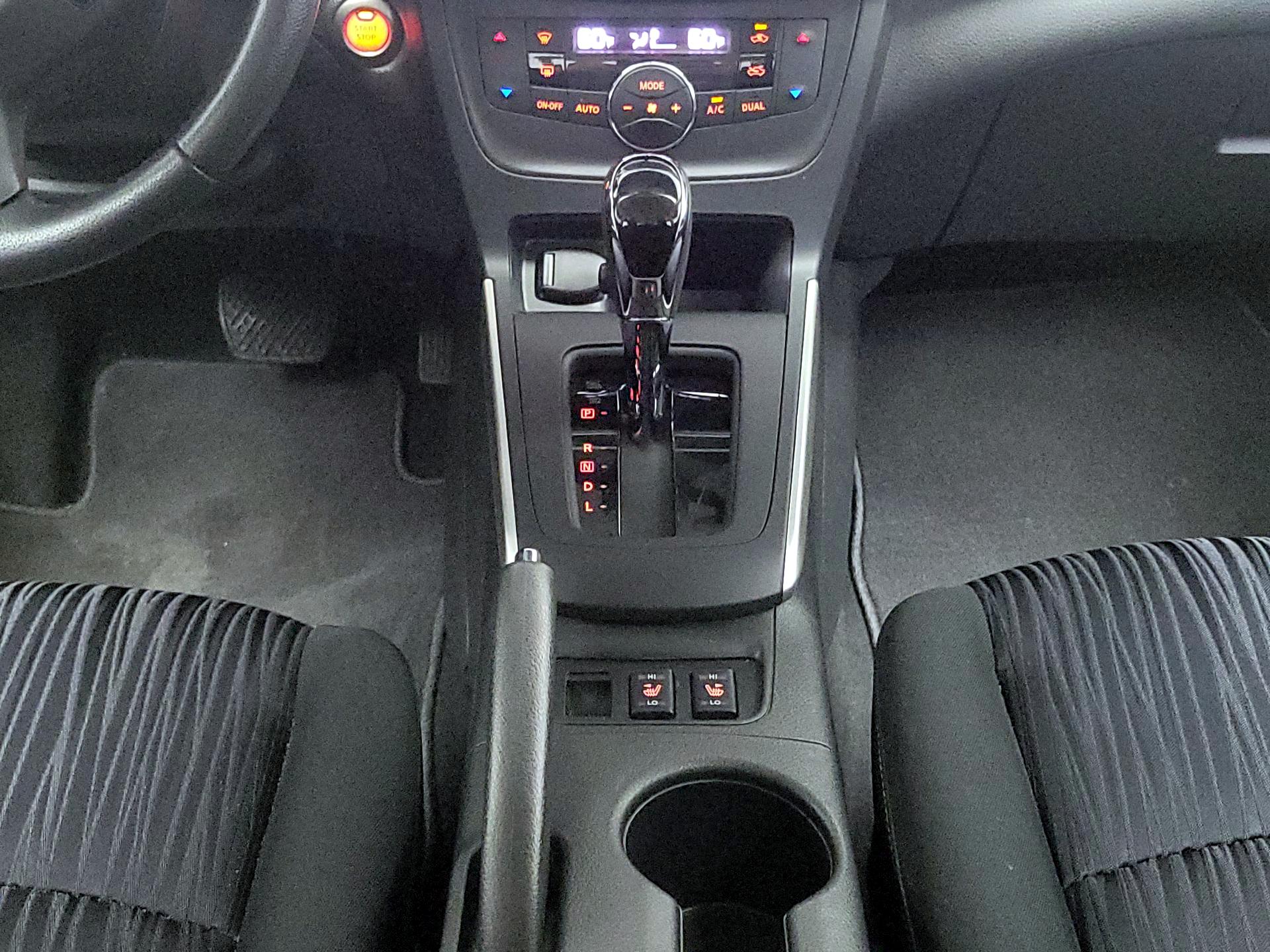 Thumbnail: 2019 Nissan Sentra - 17