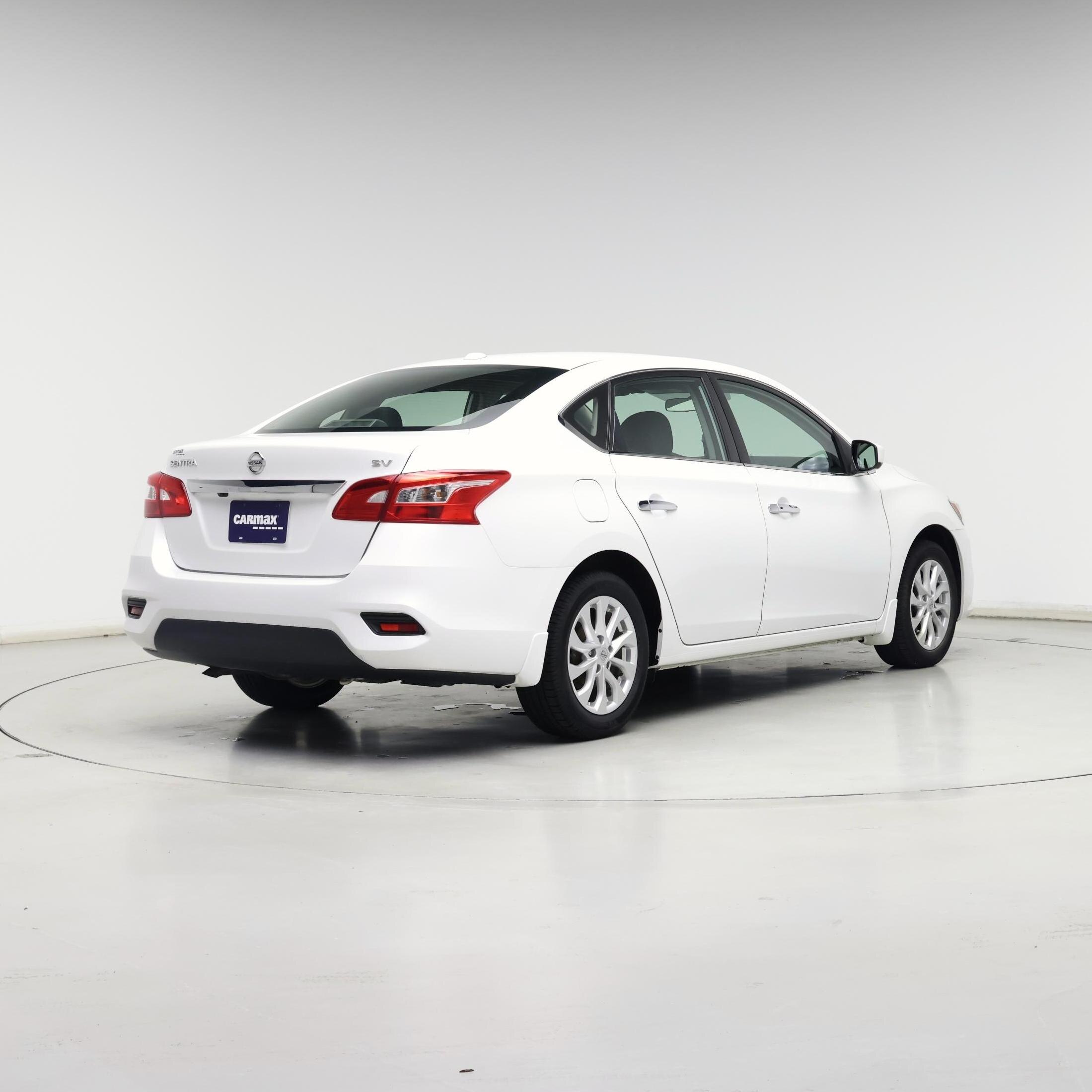 Thumbnail: 2019 Nissan Sentra - 8