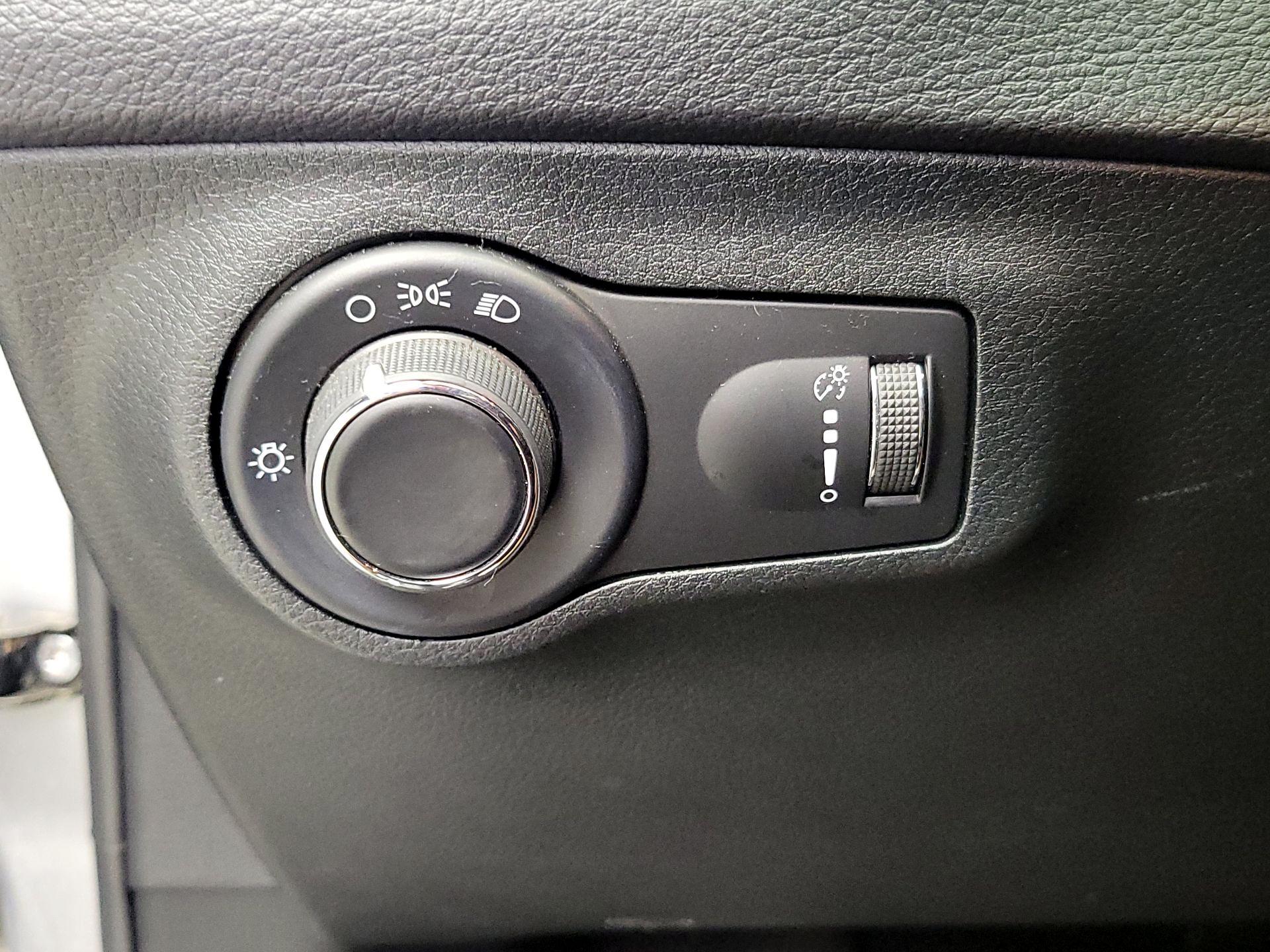 Thumbnail: 2018 Jeep Compass - 13