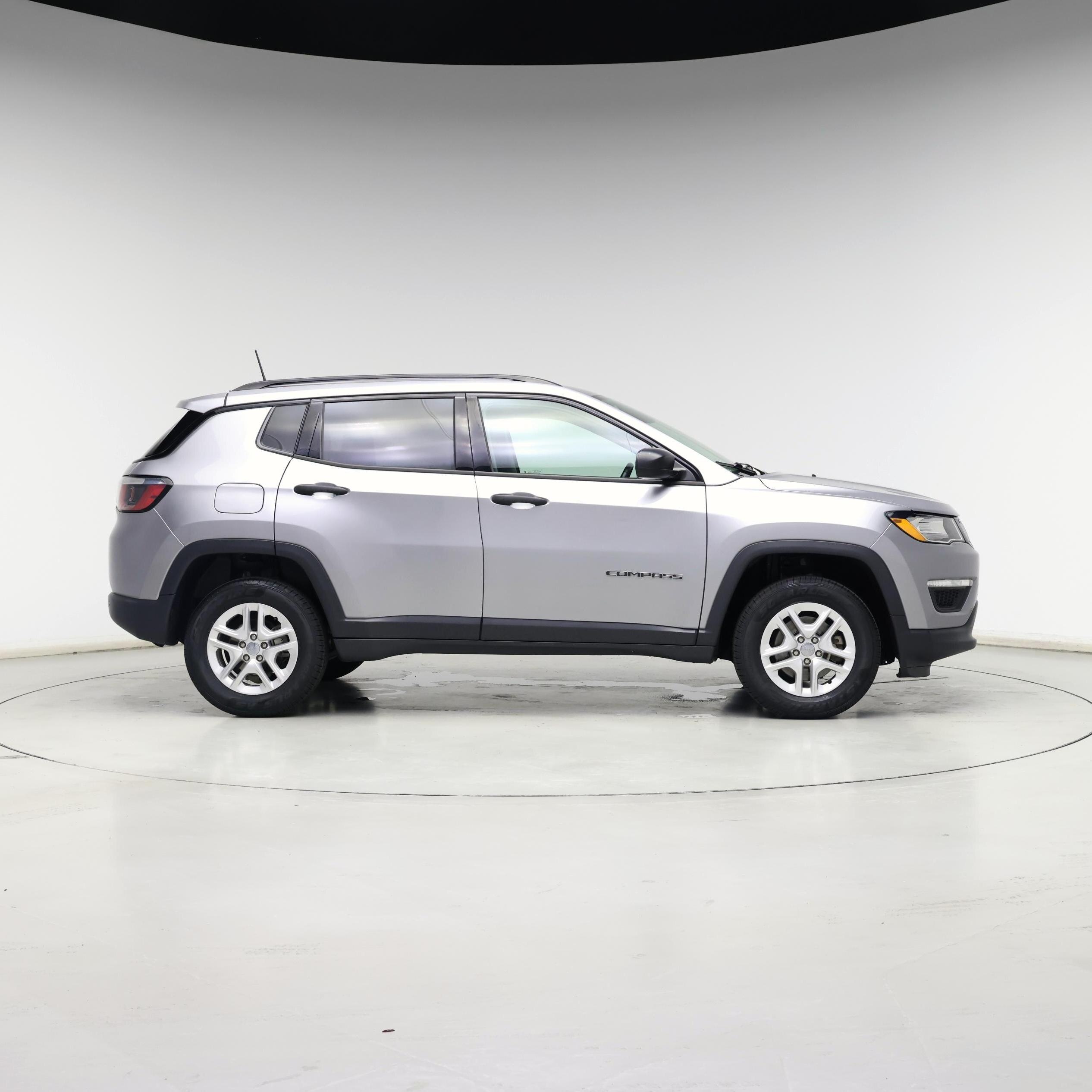 Thumbnail: 2018 Jeep Compass - 7