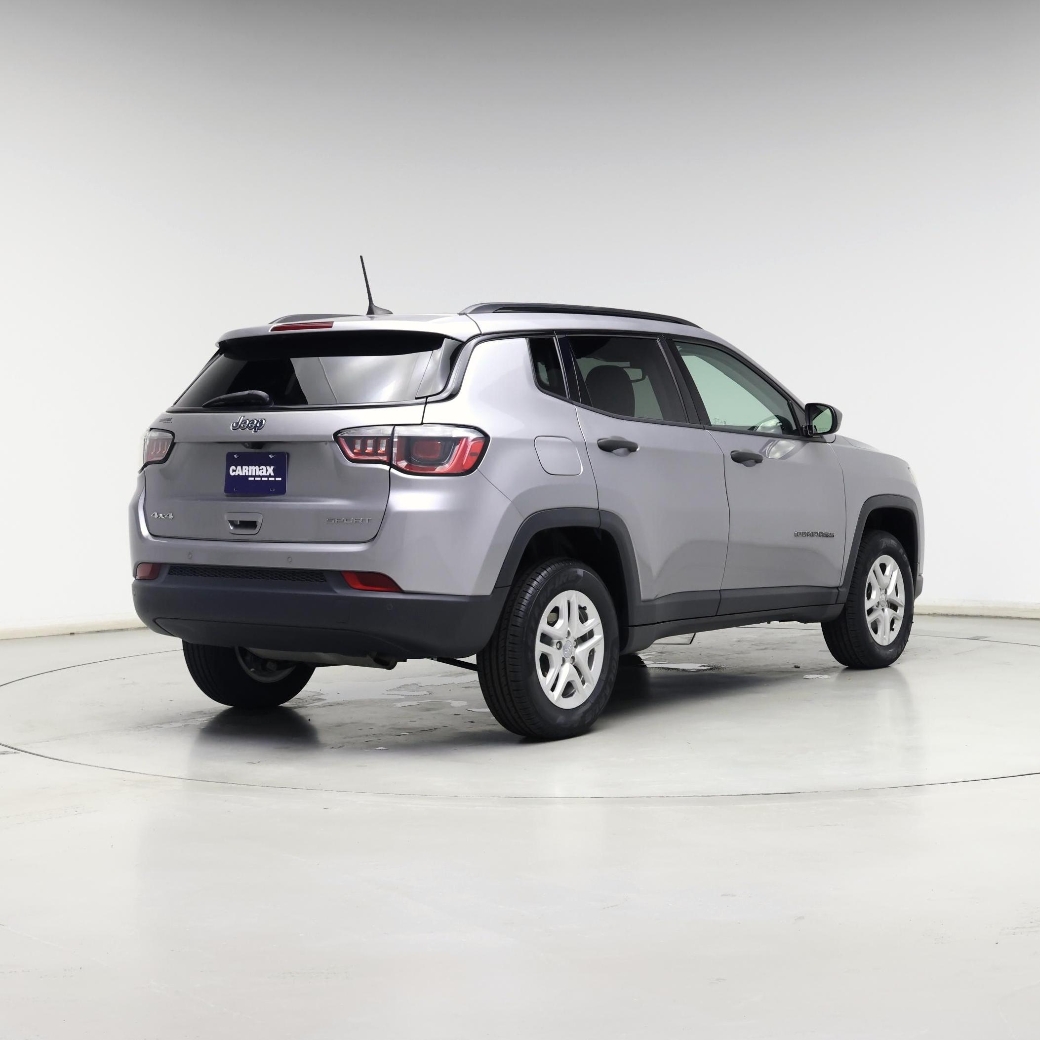 Thumbnail: 2018 Jeep Compass - 8