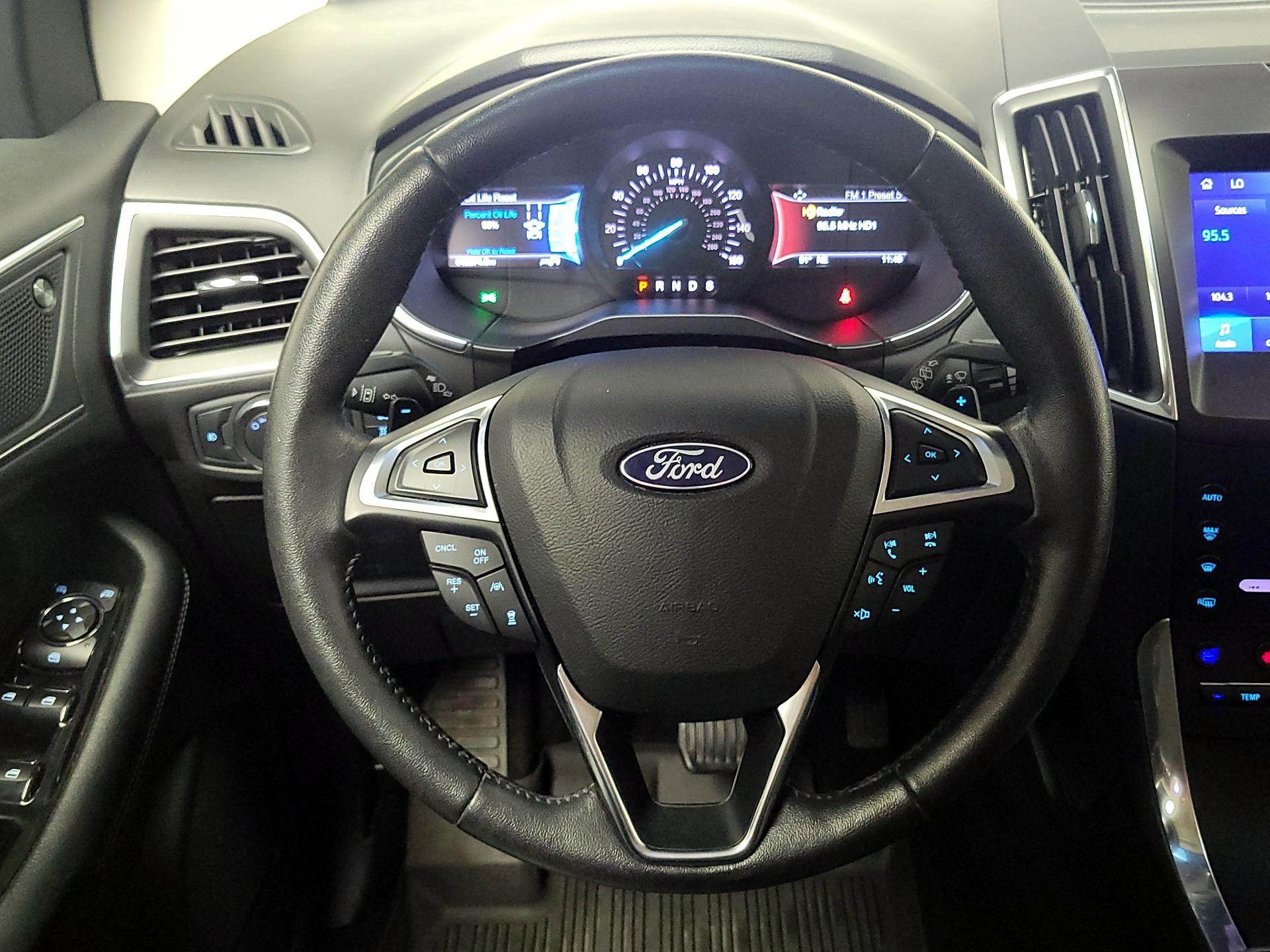 Thumbnail: 2020 Ford Edge - 10
